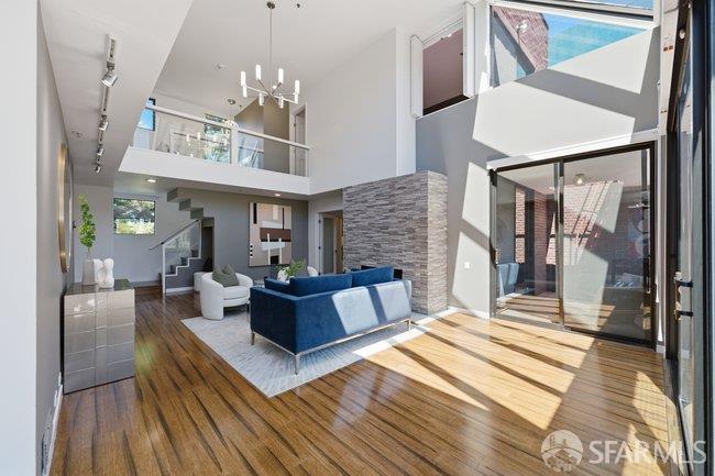 640 Davis Street Unit: #21