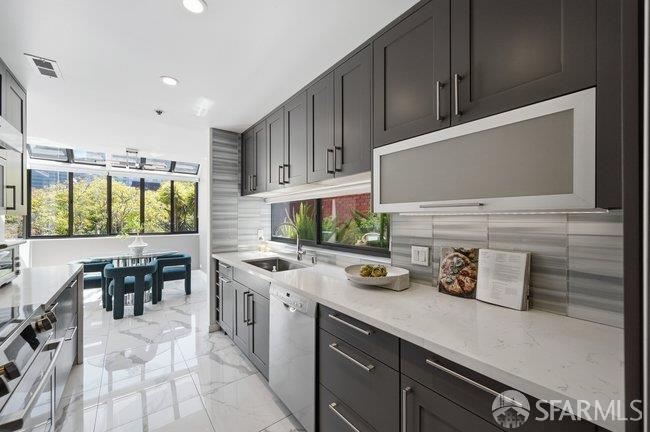 640 Davis Street Unit: #21