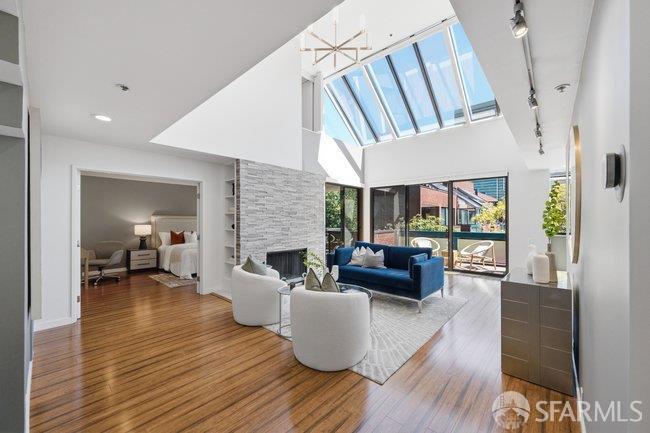640 Davis Street Unit: #21