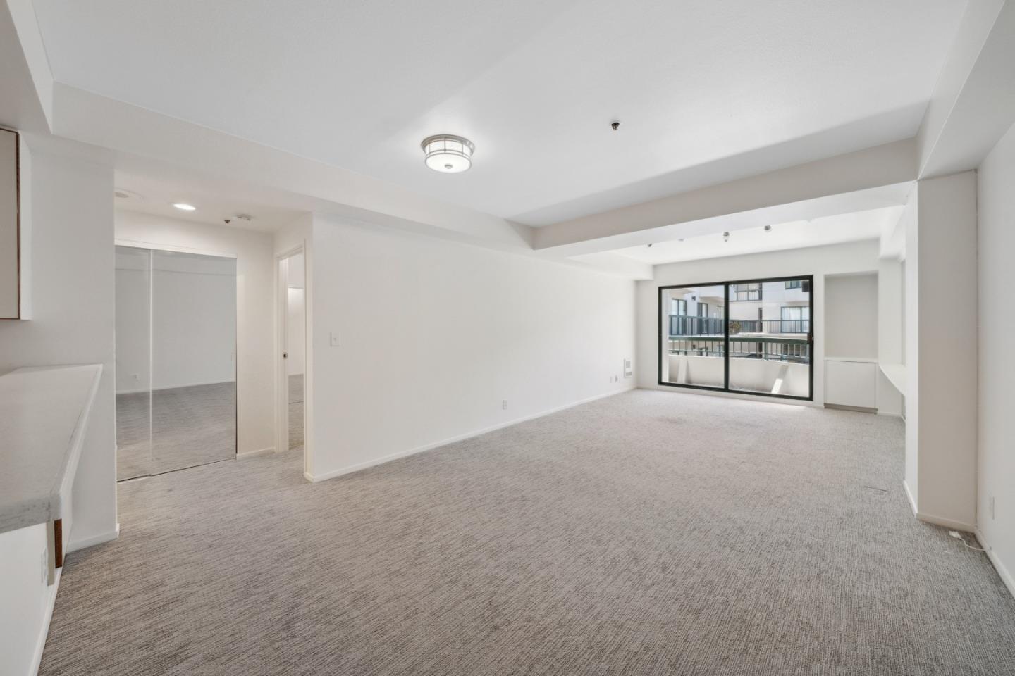 601 Van Ness AVE 341