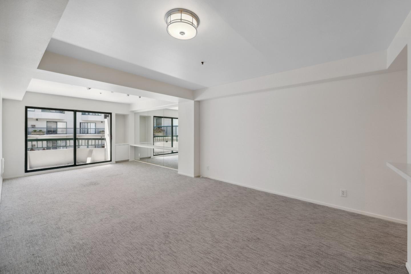 601 Van Ness AVE 341