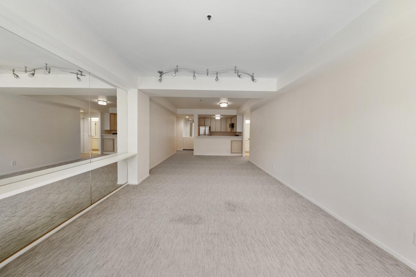 601 Van Ness AVE 341