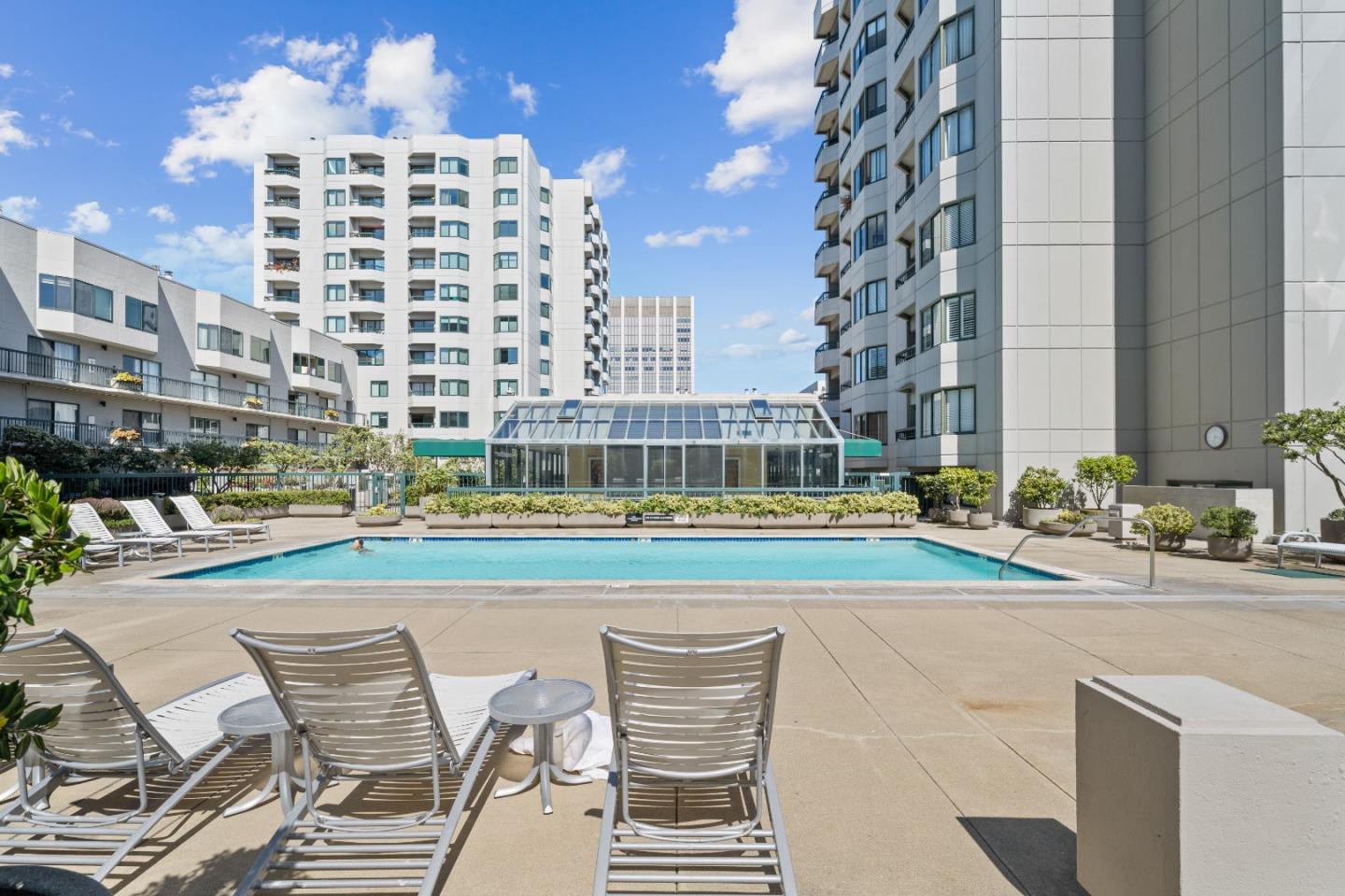601 Van Ness AVE 341