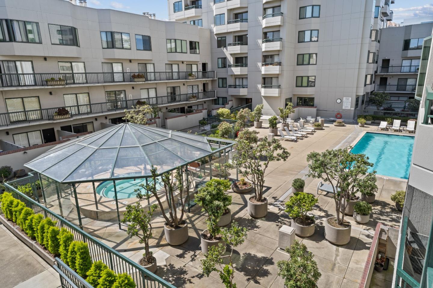 601 Van Ness AVE 341