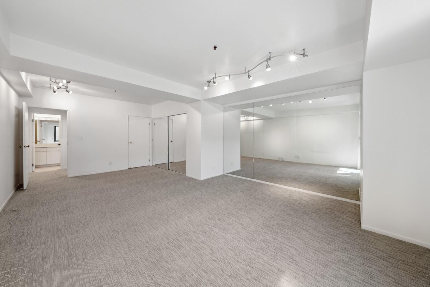 601 Van Ness AVE 341