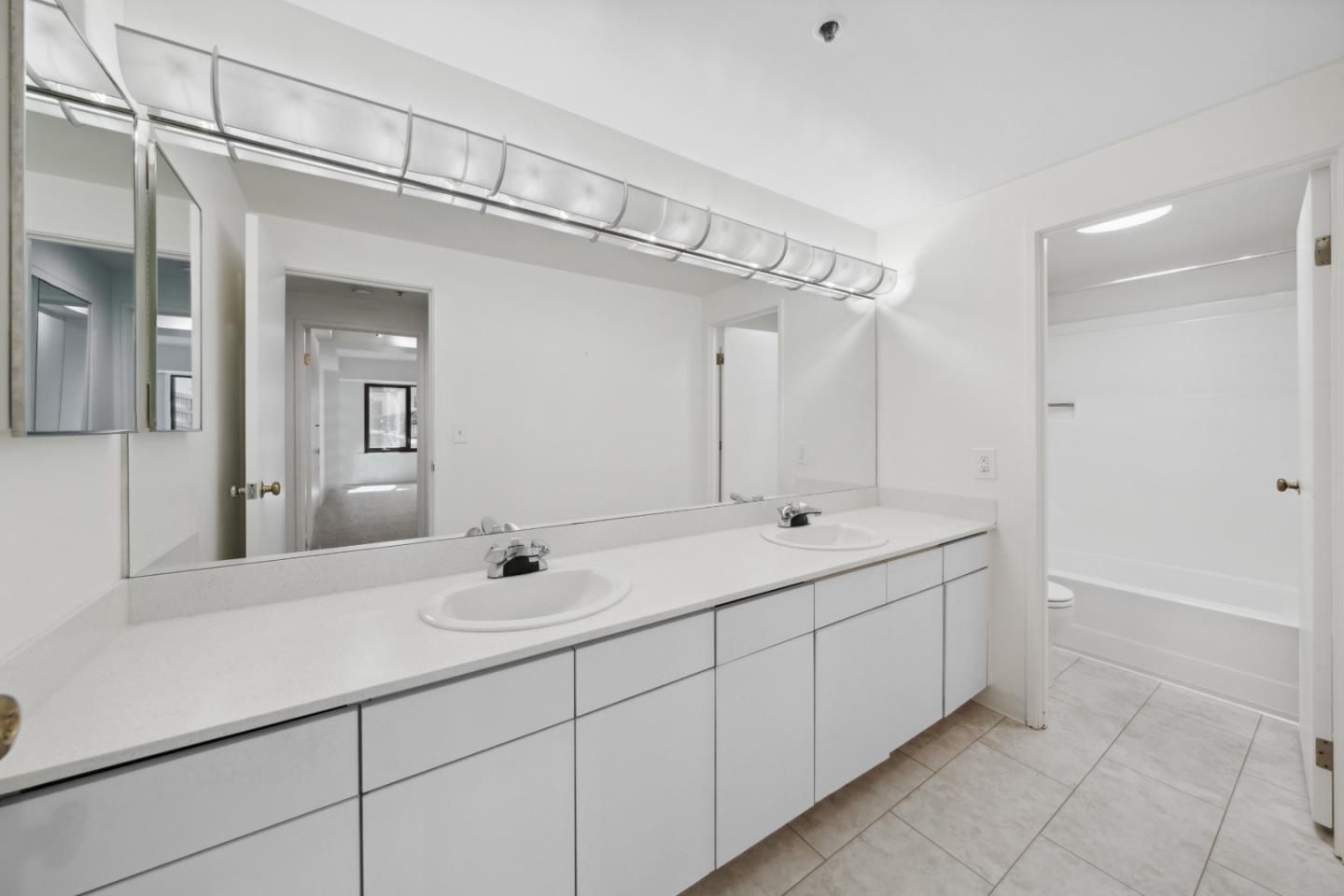 601 Van Ness AVE 341