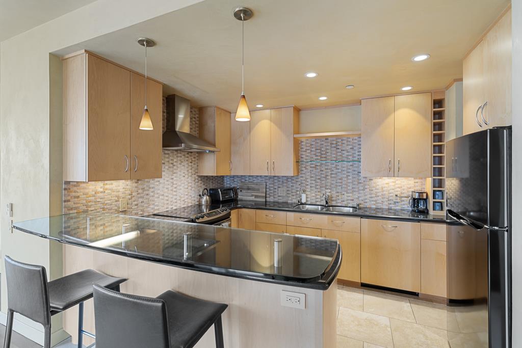 333 Bush Street 3901