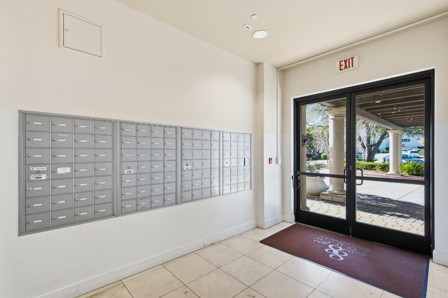 88 South Broadway 1302