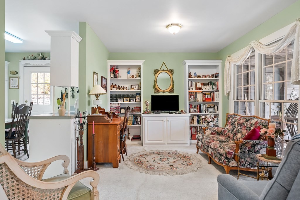 5989 Alfs Way