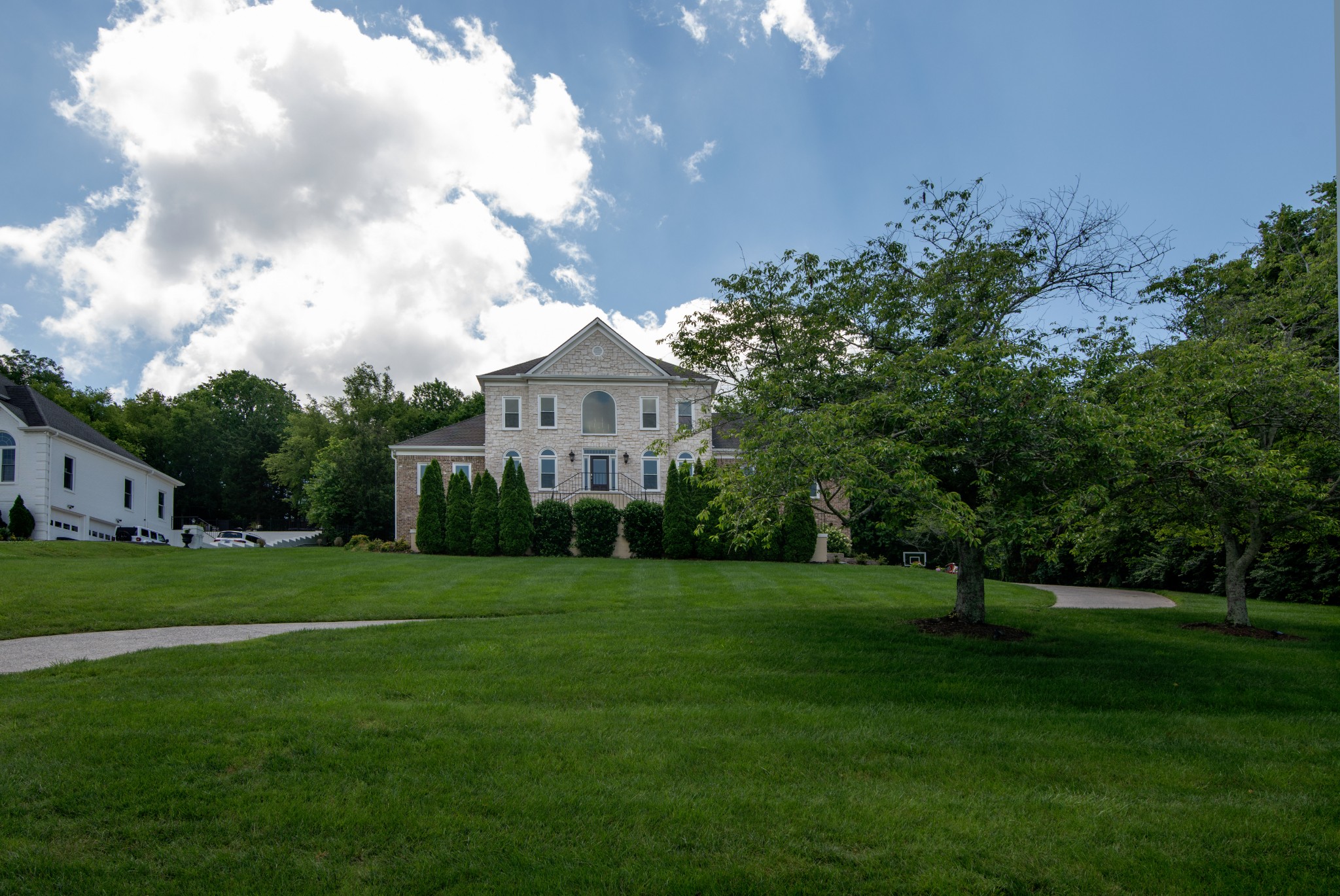 9187 Fox Run Dr
