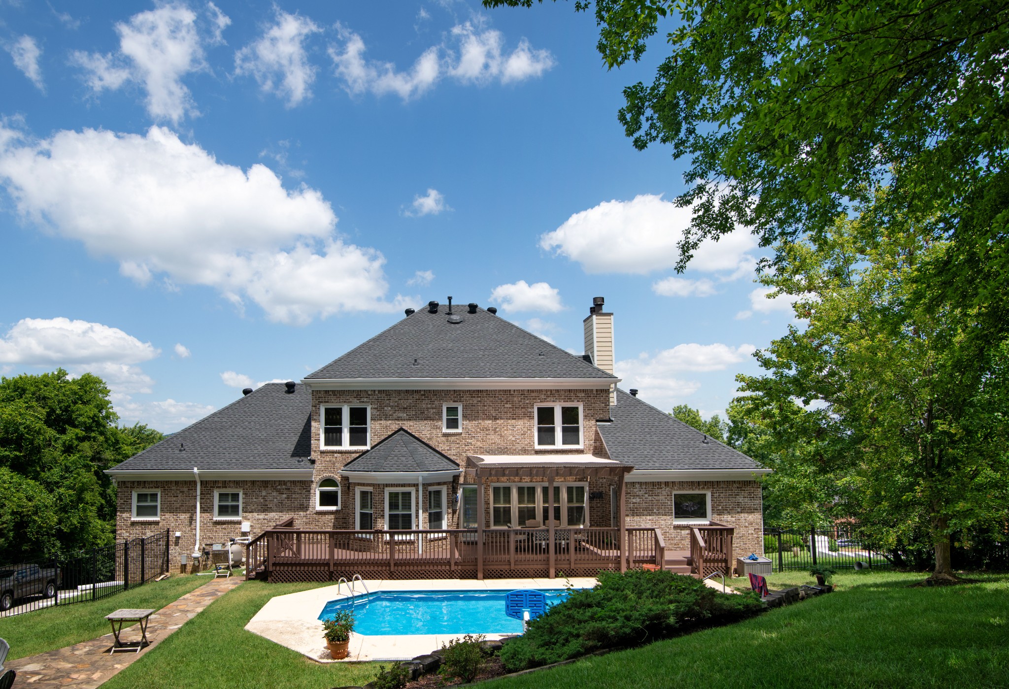 9187 Fox Run Dr