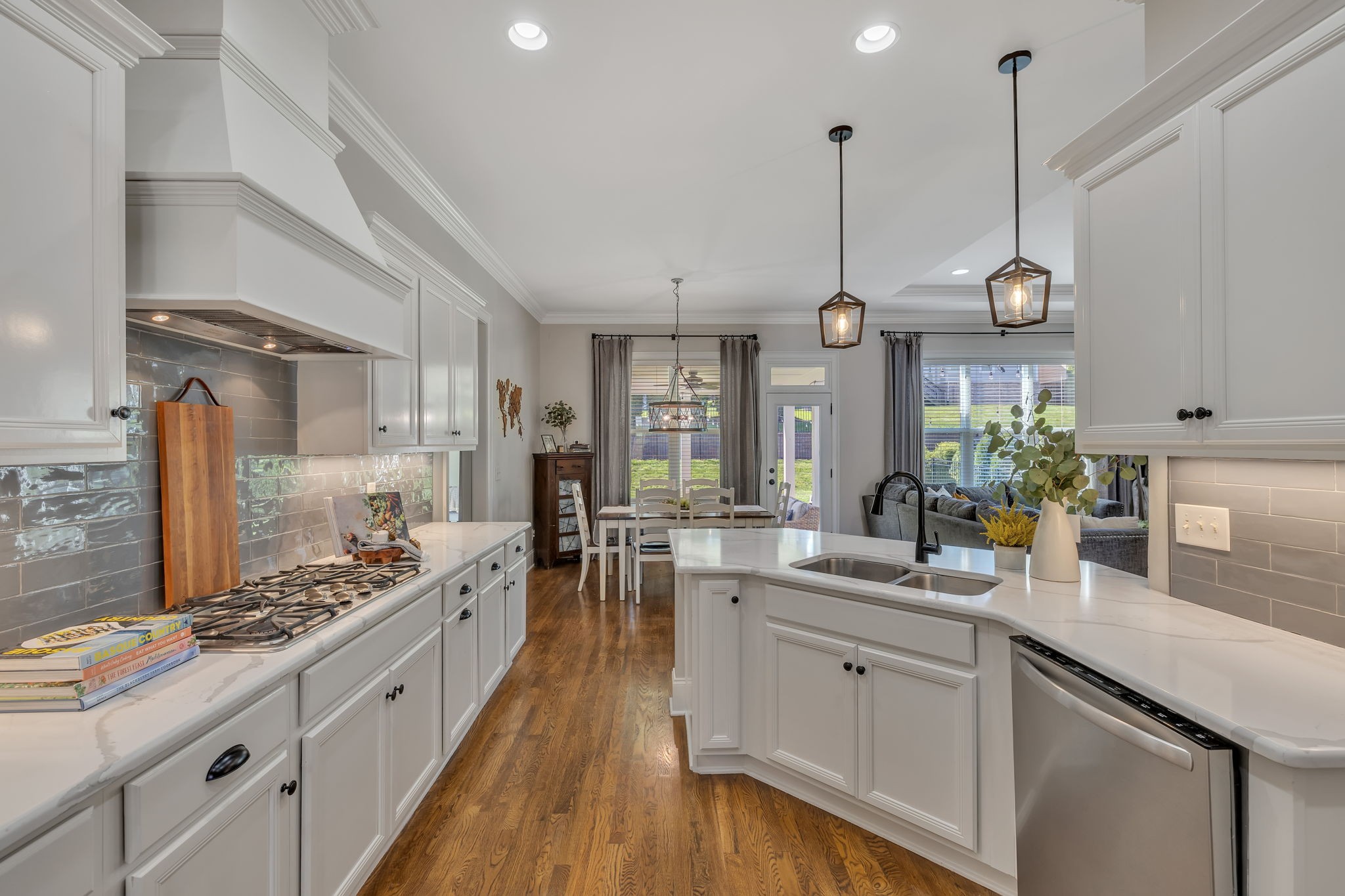 451 Avon River Rd
