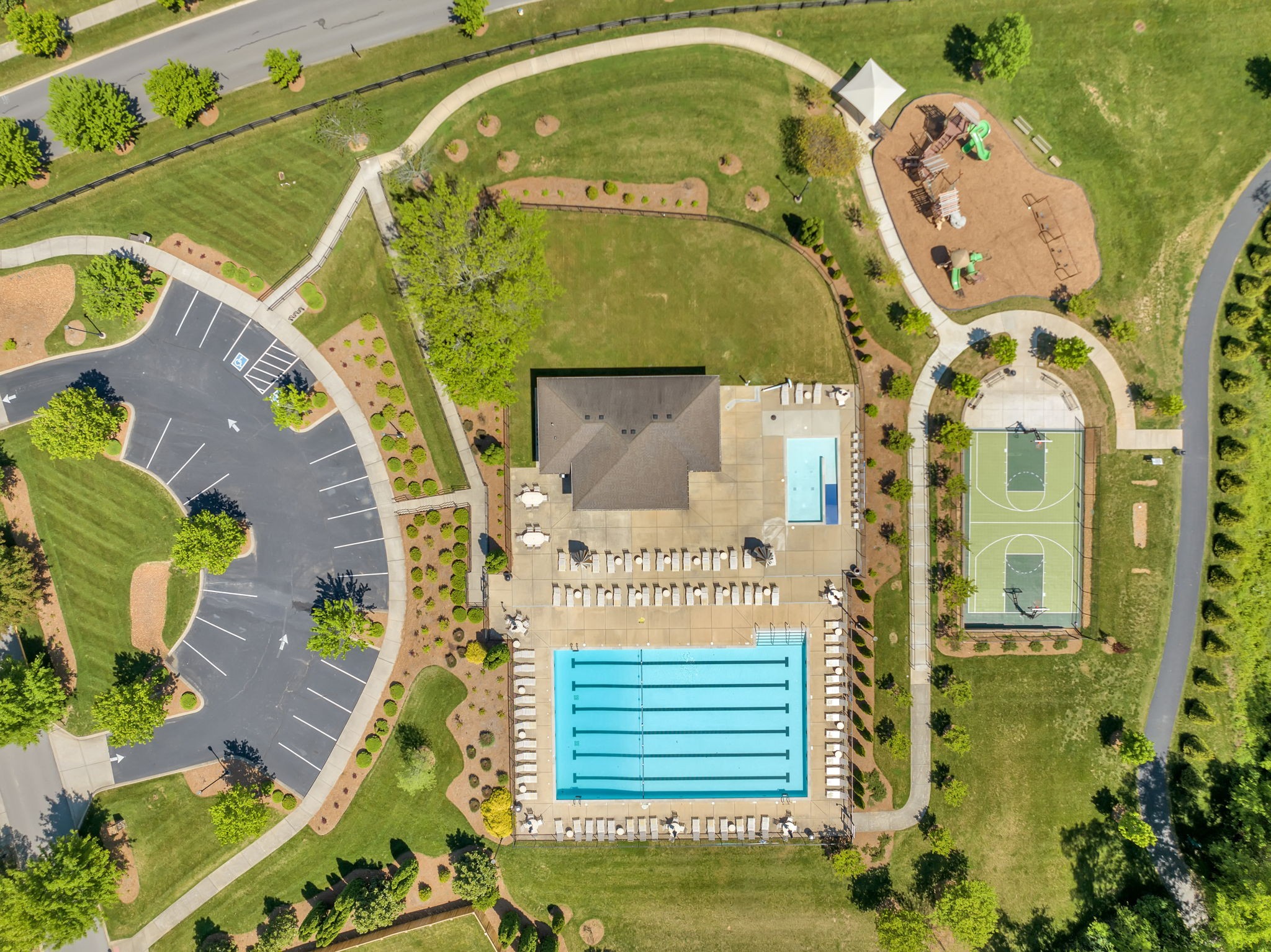 451 Avon River Rd