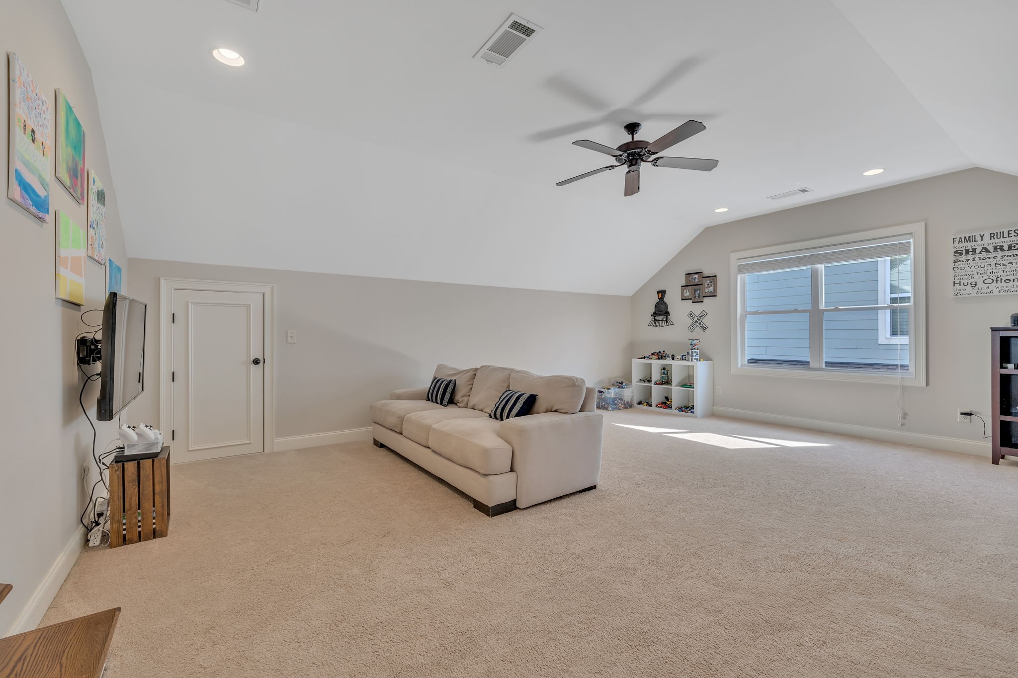 451 Avon River Rd