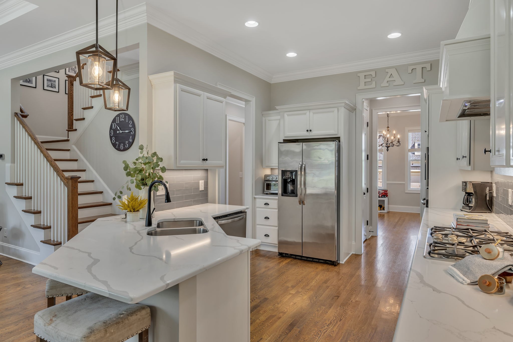 451 Avon River Rd