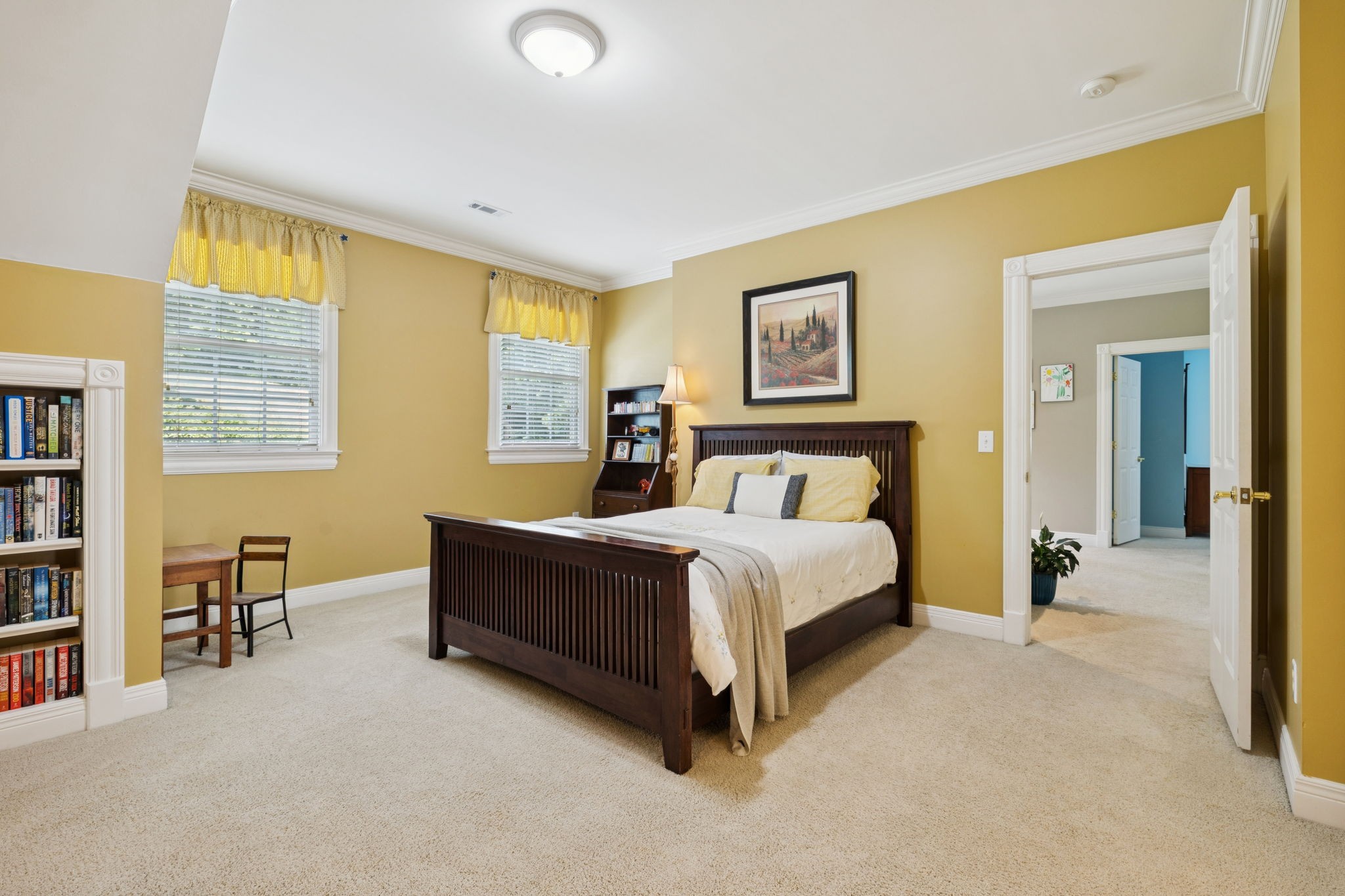 728 Legends Crest Dr