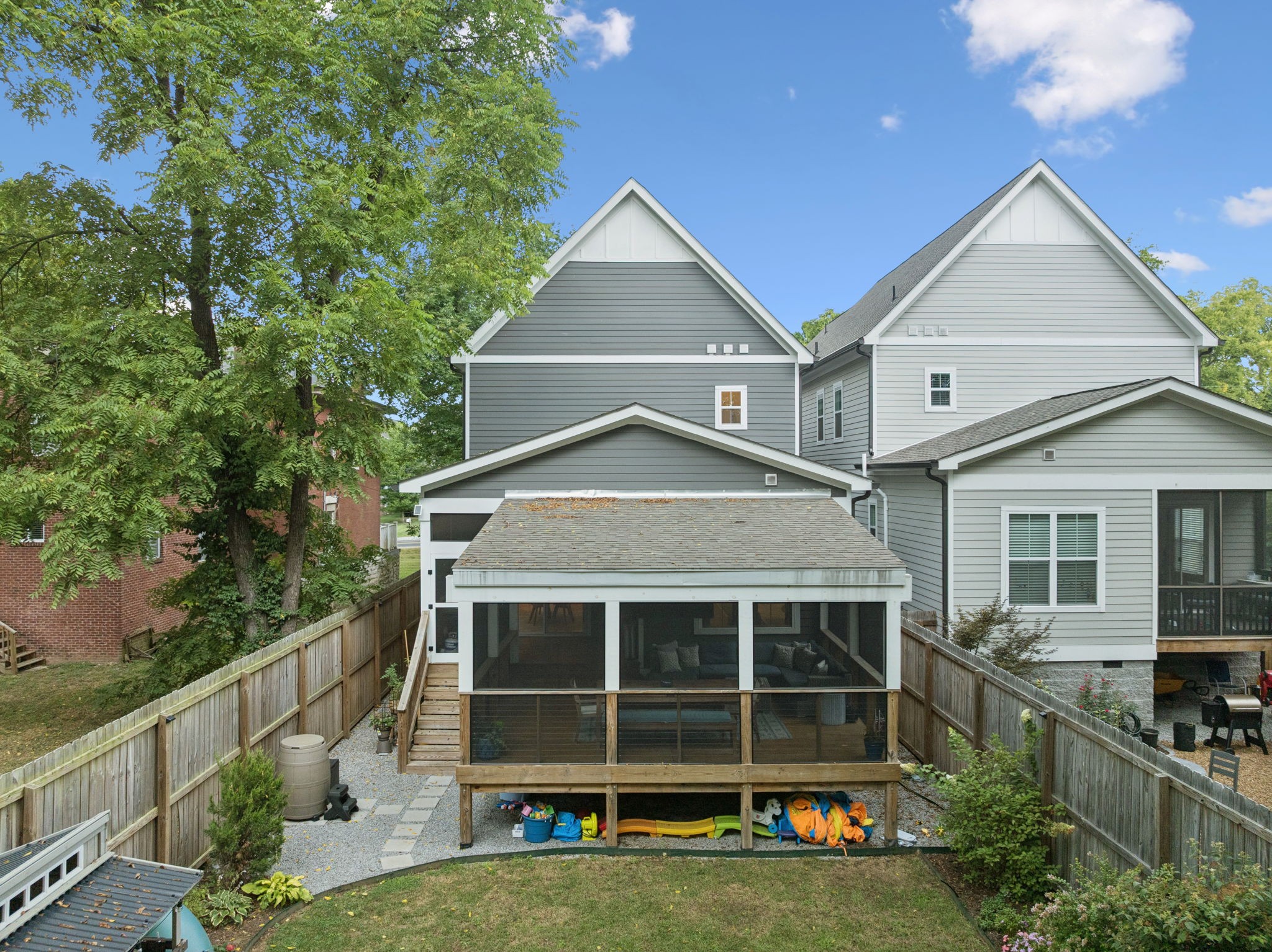1313 Lischey Ave