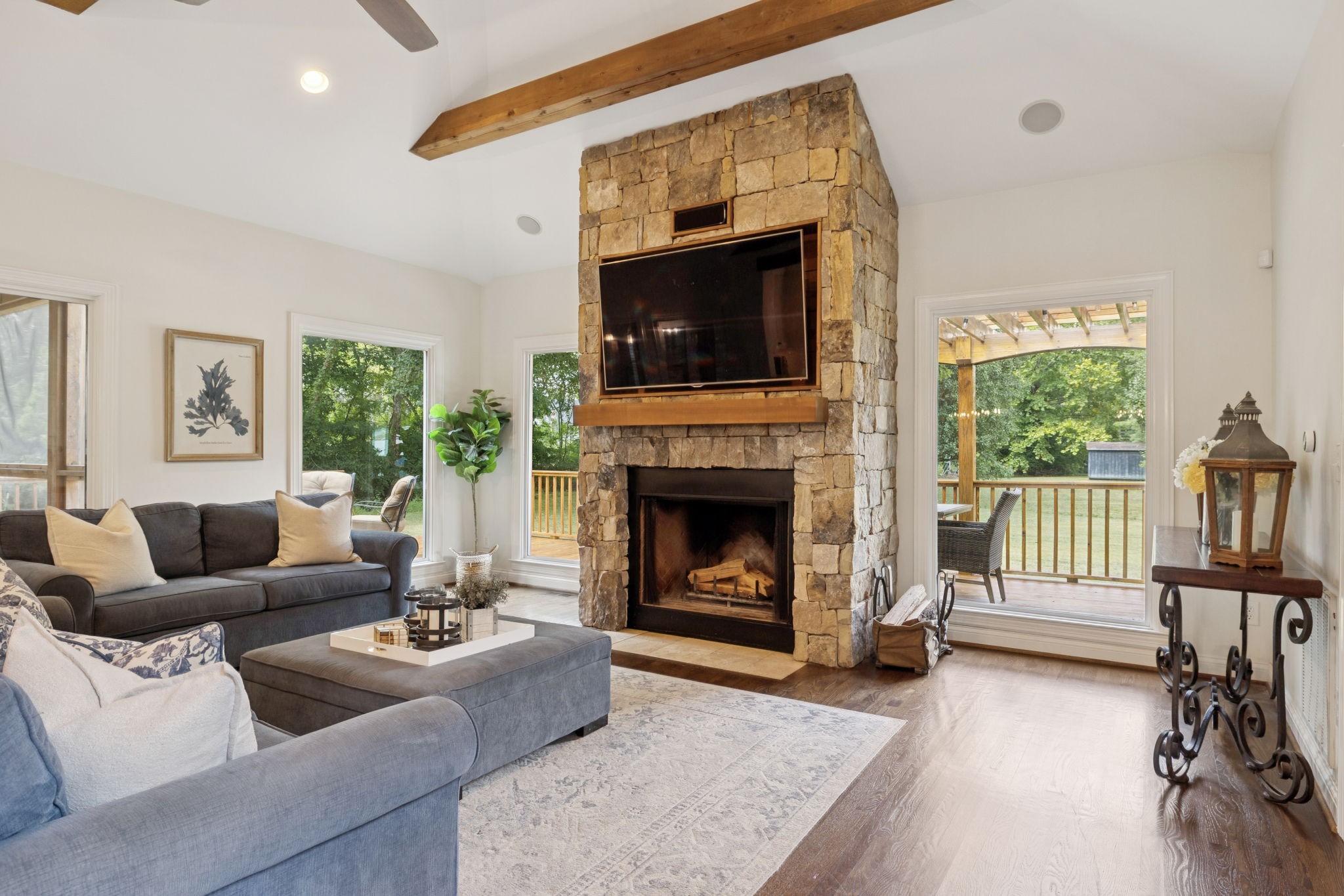 416 Winchester Dr