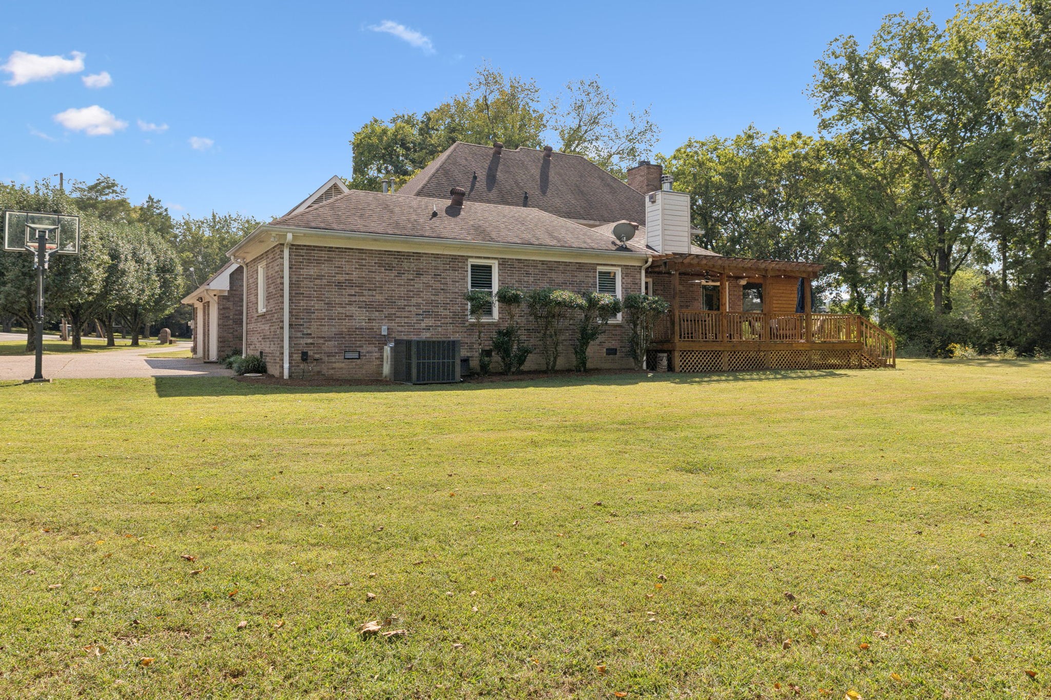 416 Winchester Dr