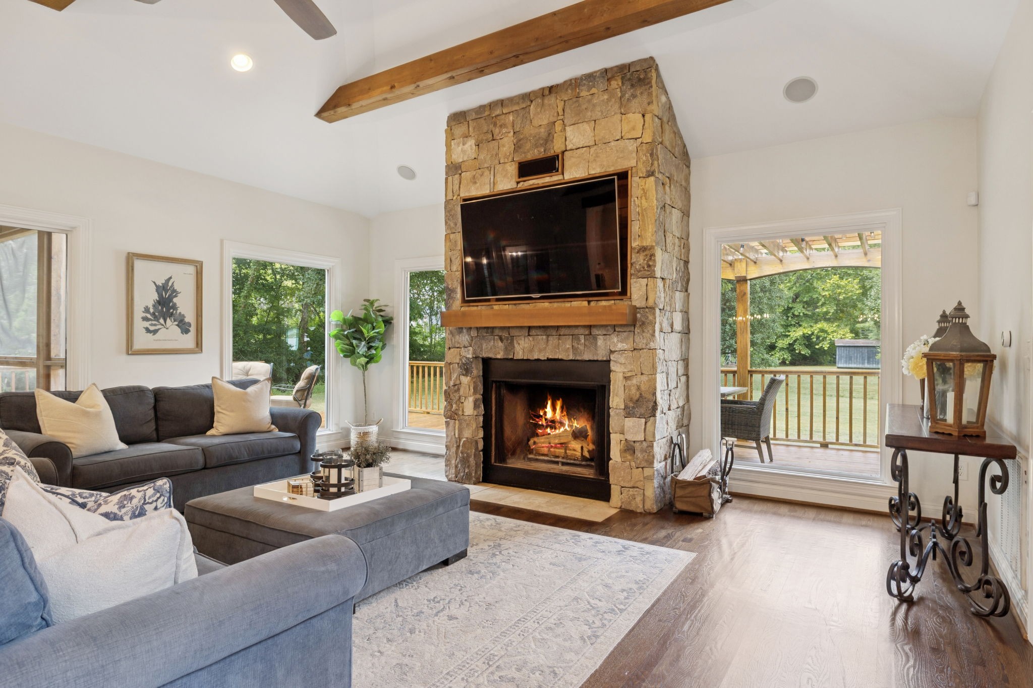 416 Winchester Dr
