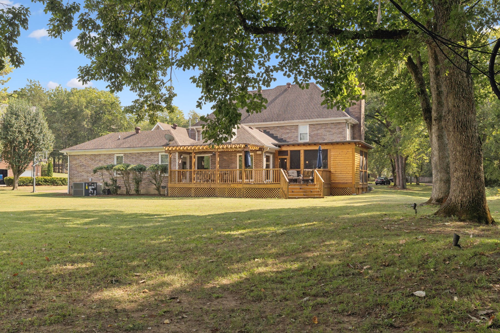 416 Winchester Dr
