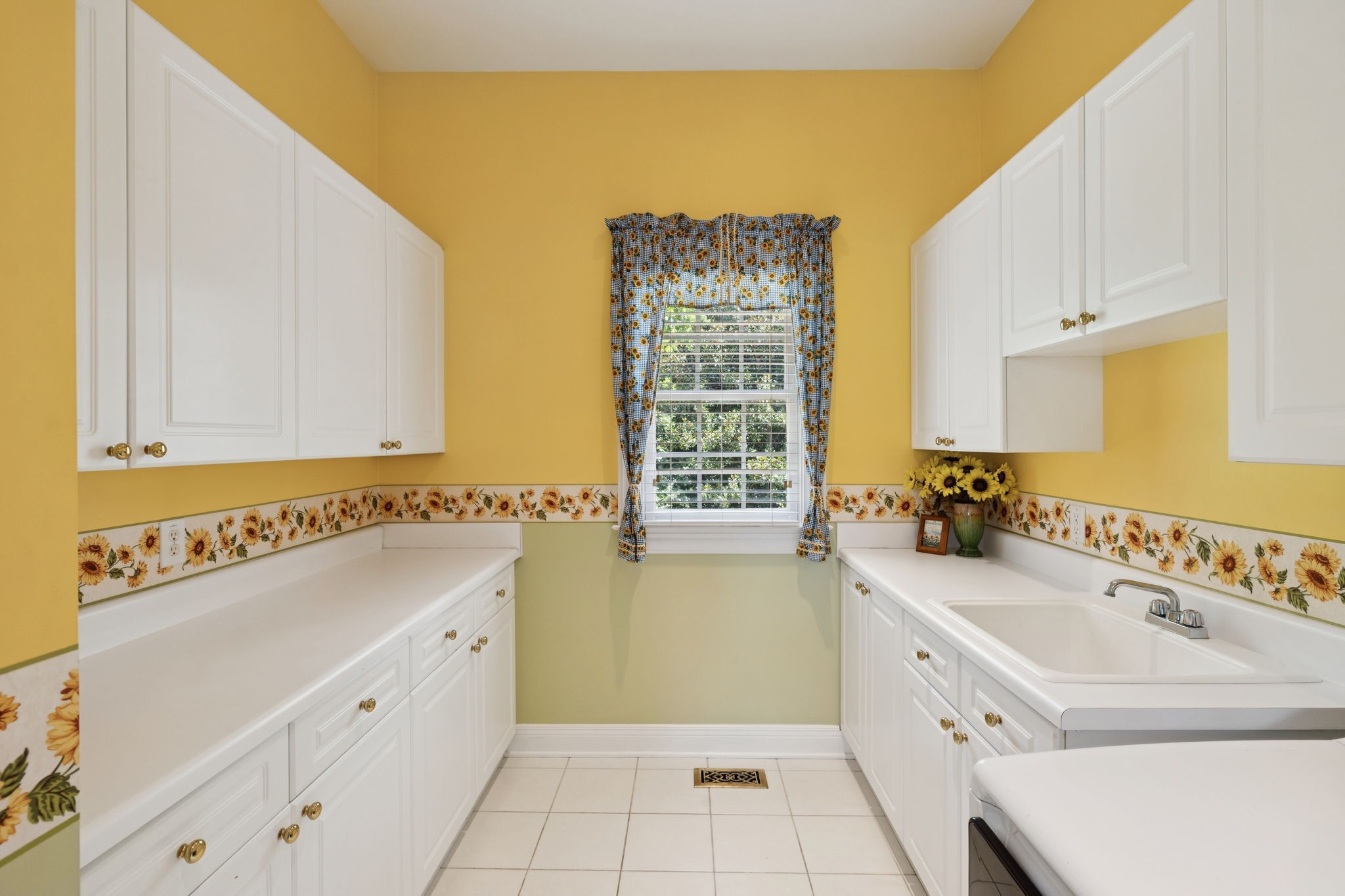 728 Legends Crest Dr