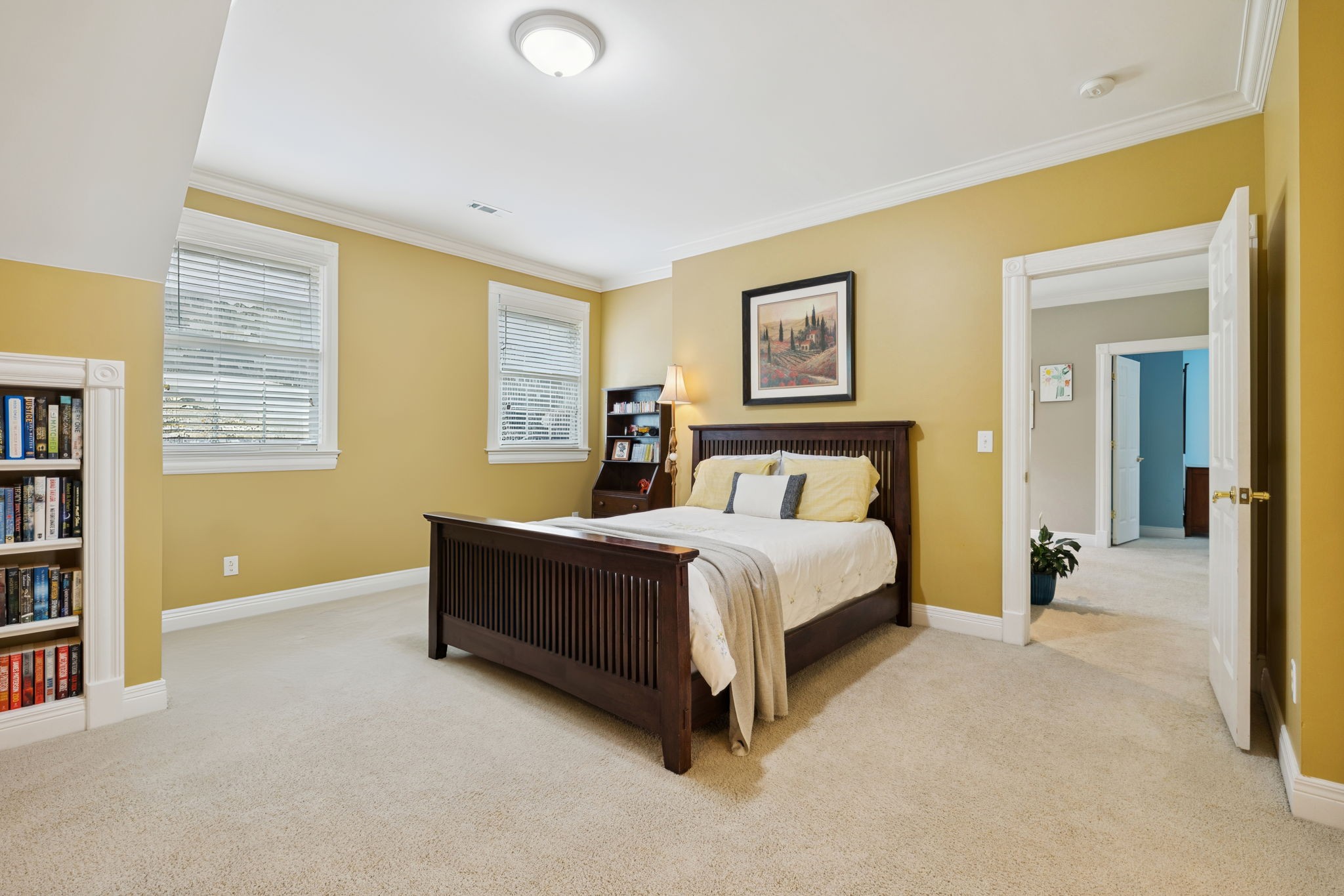 728 Legends Crest Dr