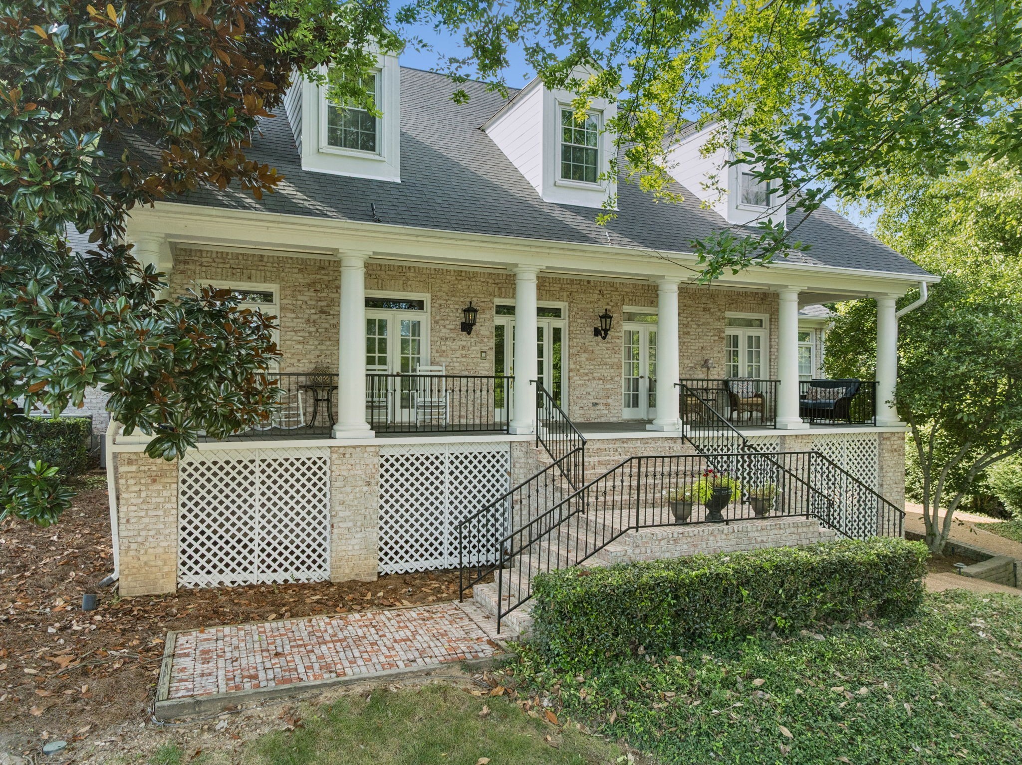 728 Legends Crest Dr