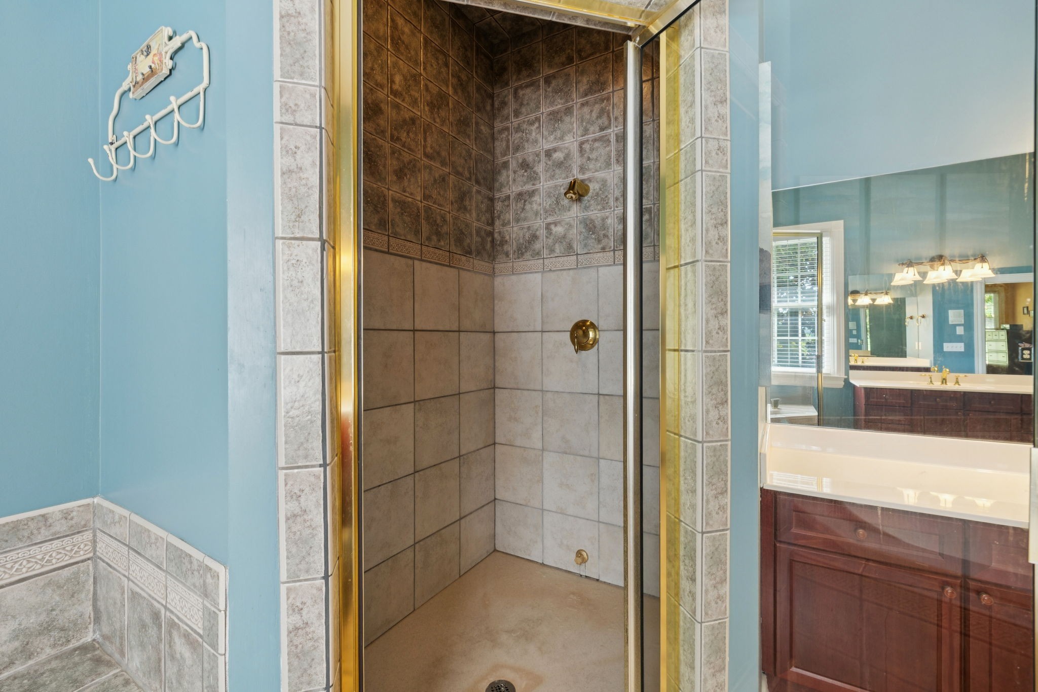 728 Legends Crest Dr