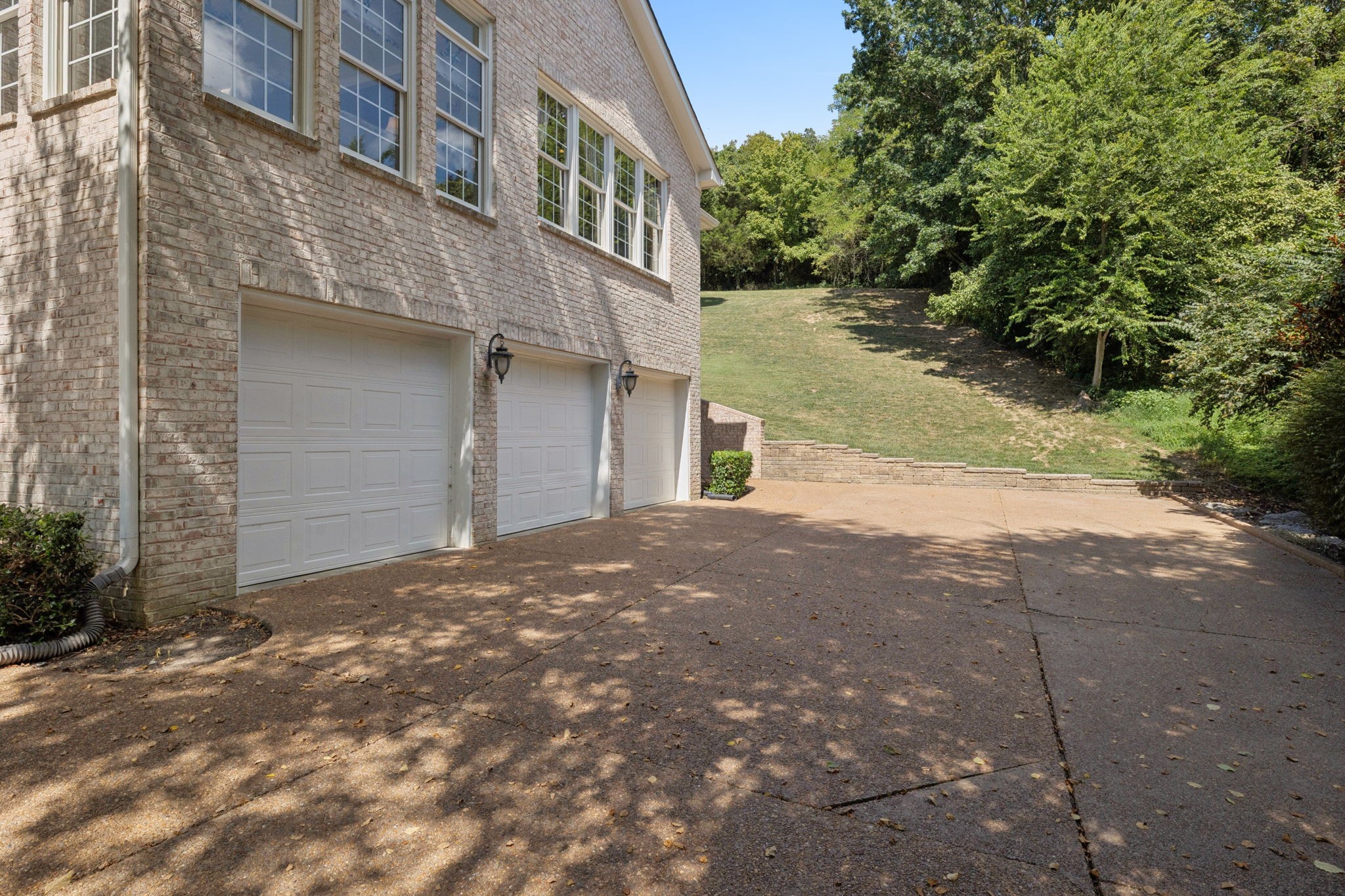 728 Legends Crest Dr