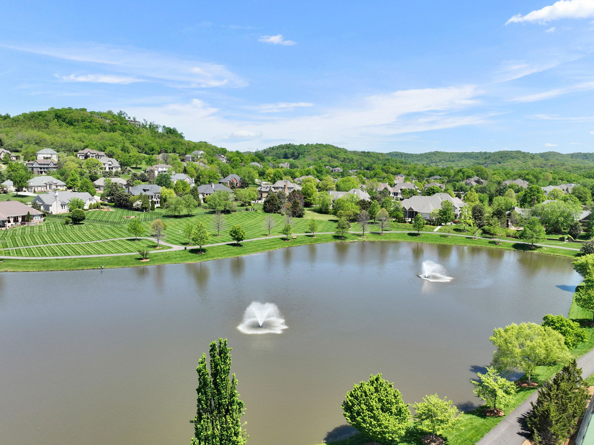 728 Legends Crest Dr