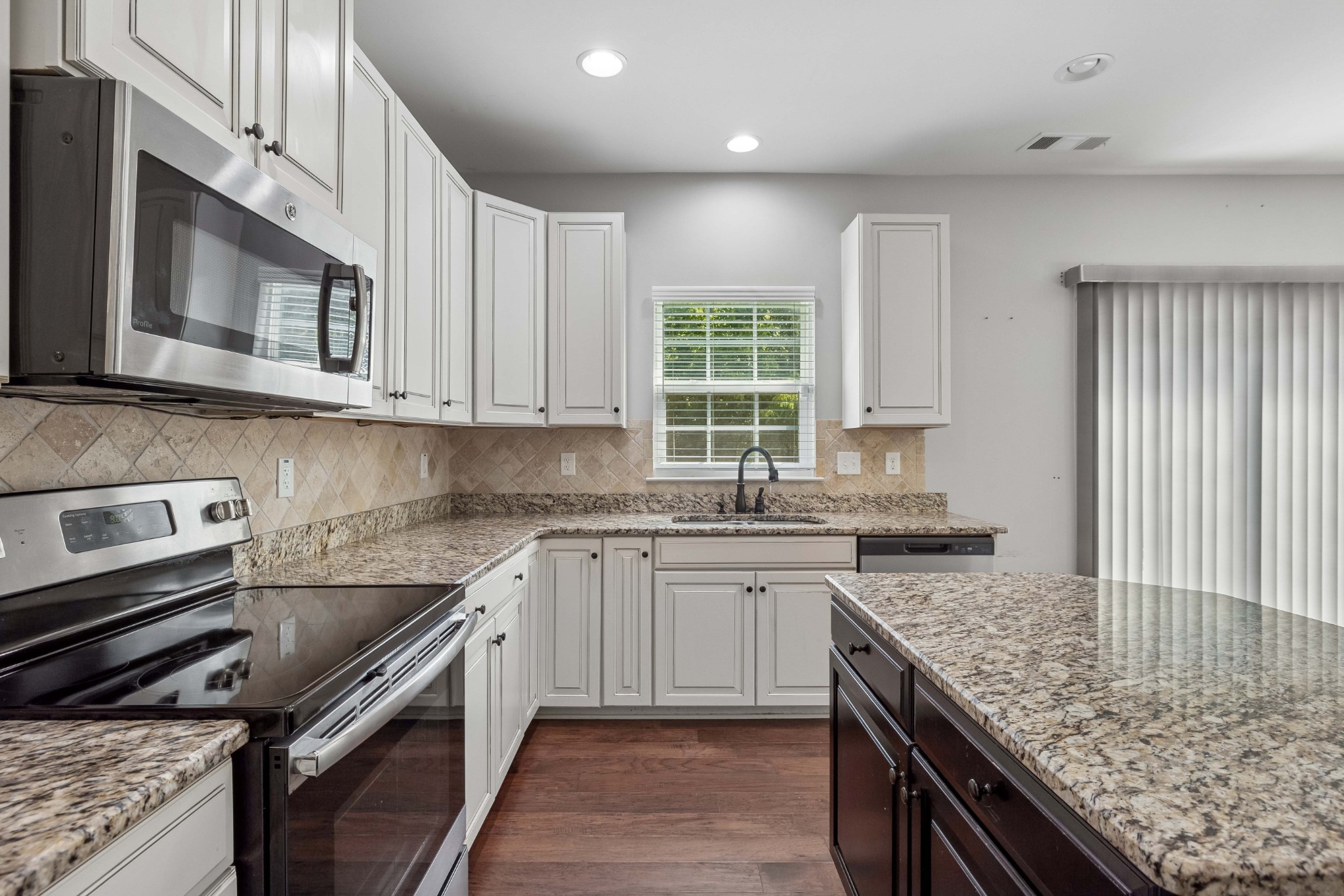 407 Goodman Dr