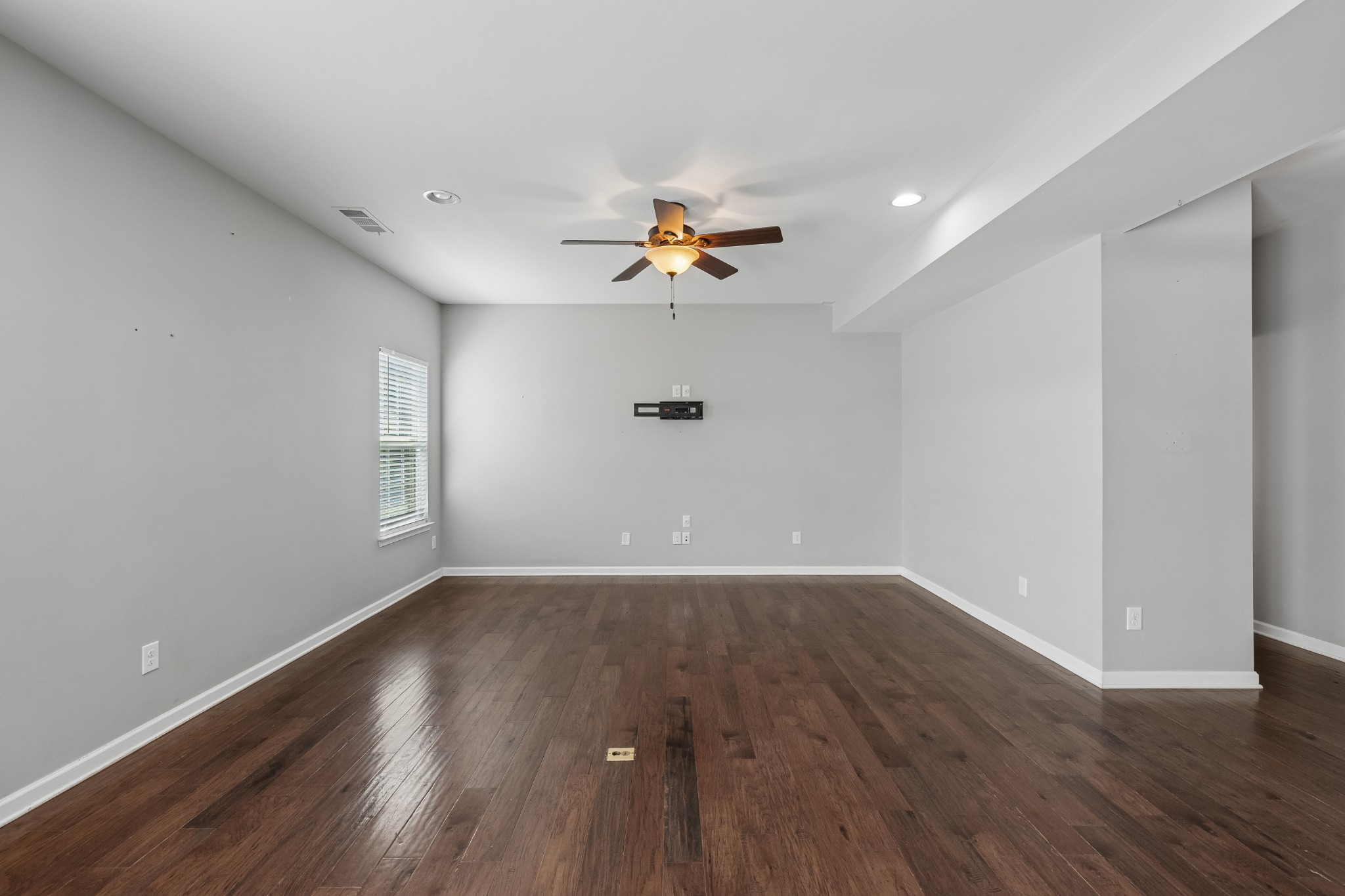 407 Goodman Dr
