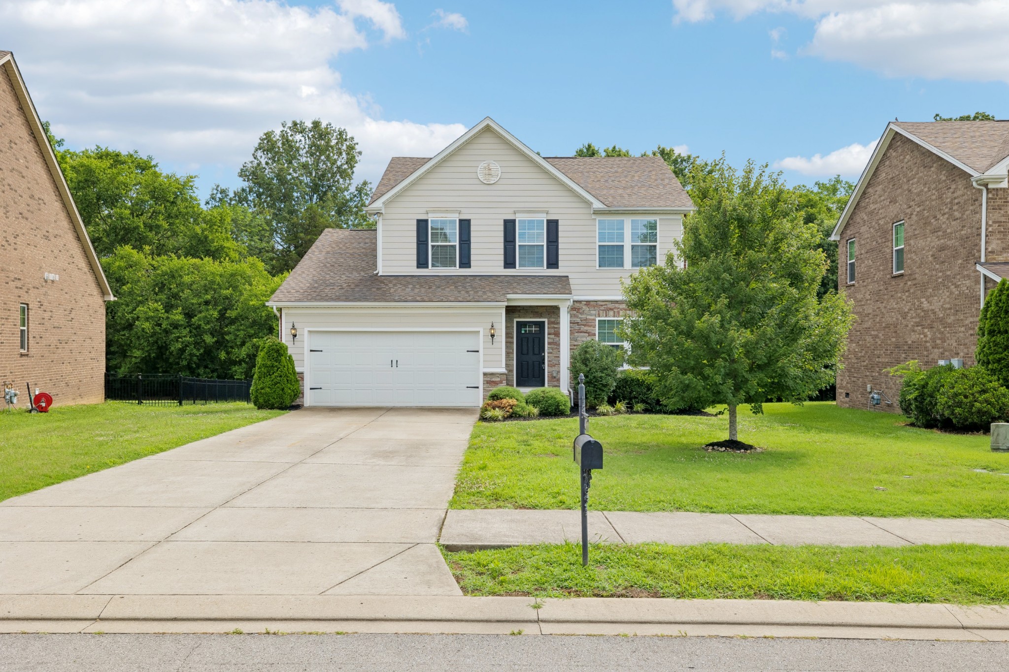 407 Goodman Dr
