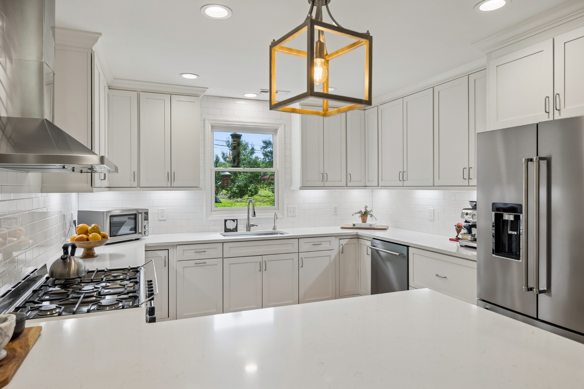 235 Boxwood Dr
