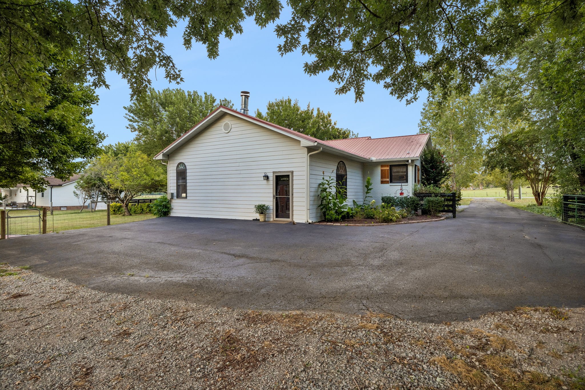 6353 Lampkins Bridge Rd