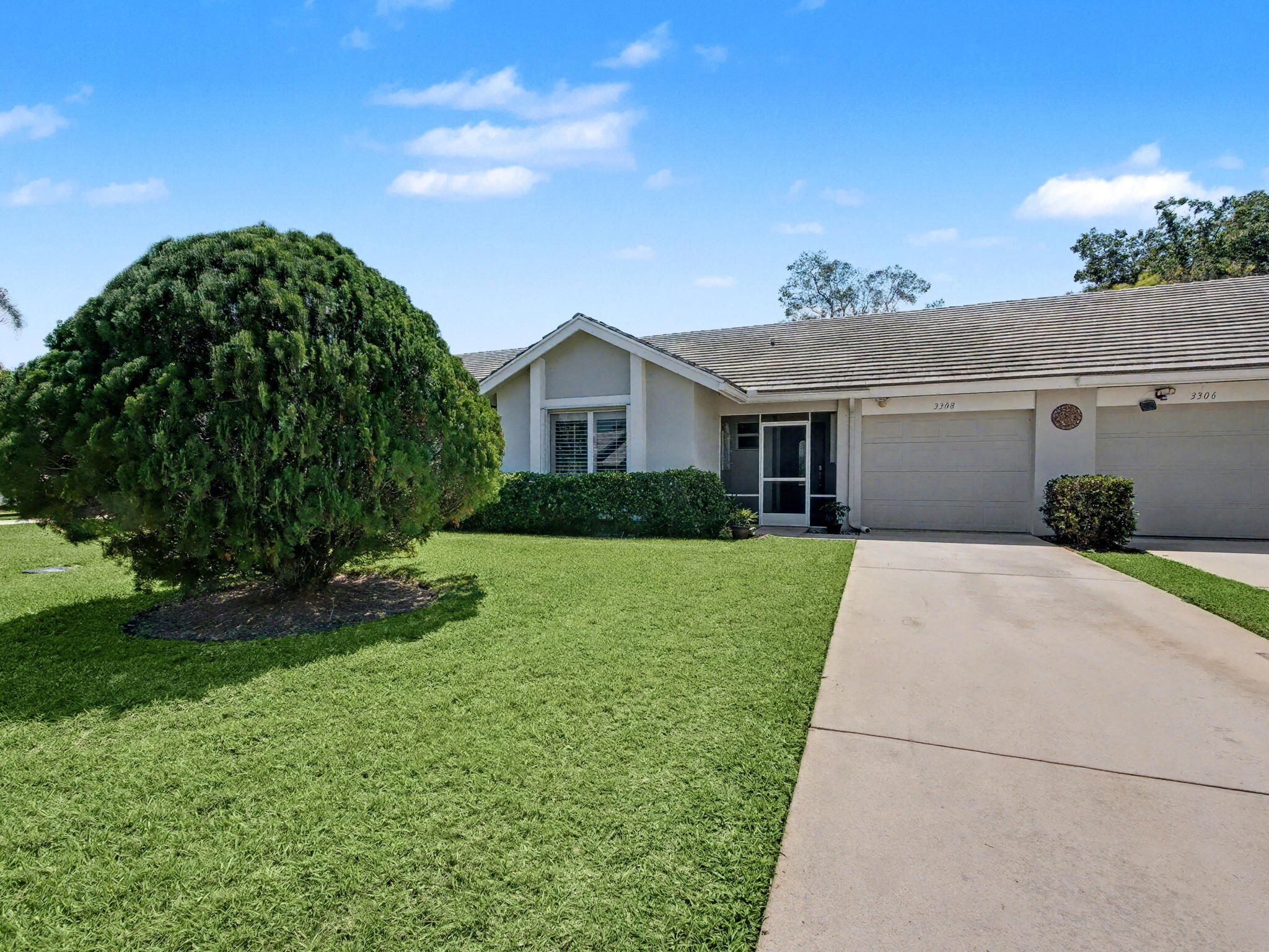 3308 SW Villa Place