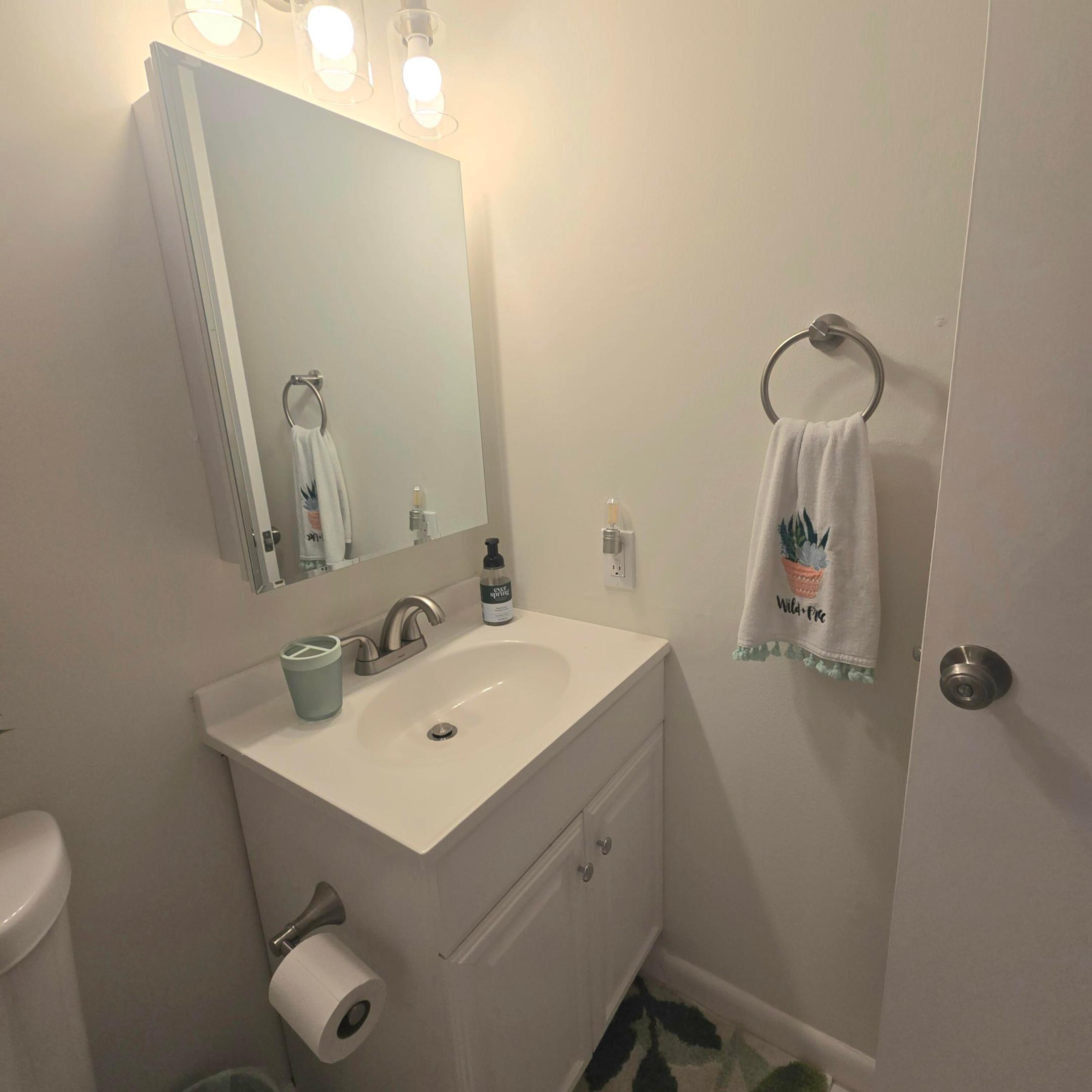 1967 SW Palm City Road 34c