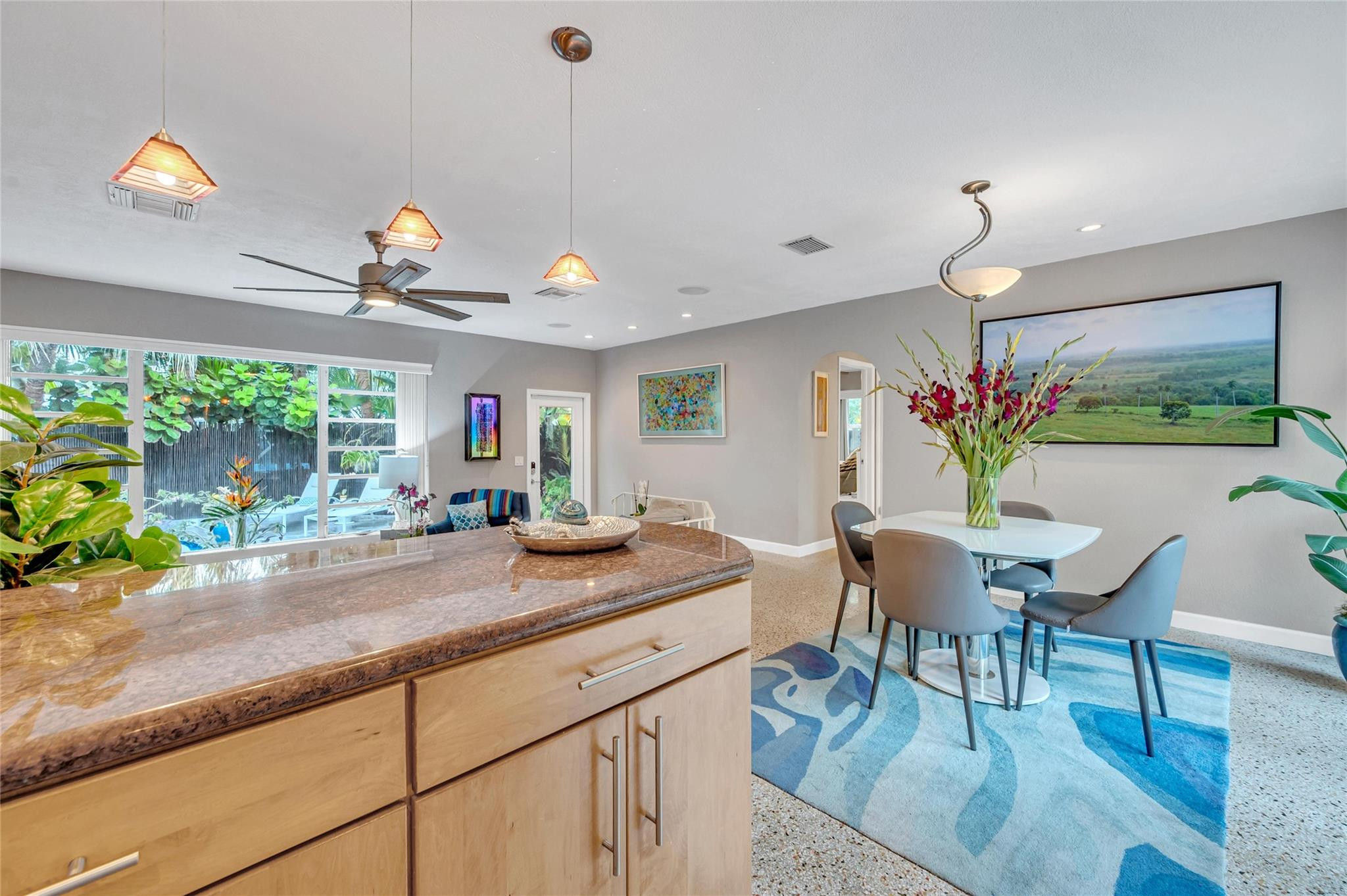 700 NE 15th Court