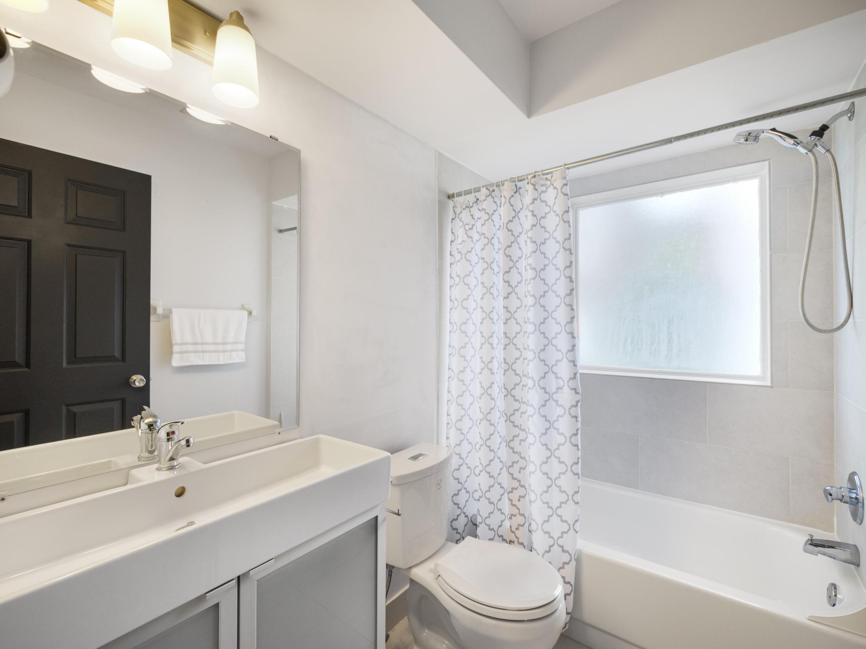 3093 SW Seaboard Avenue