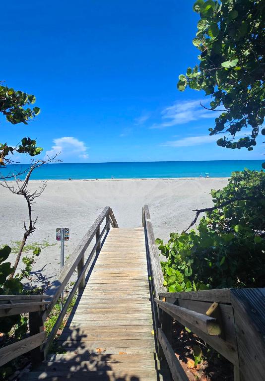 105 W Bonefish Circle