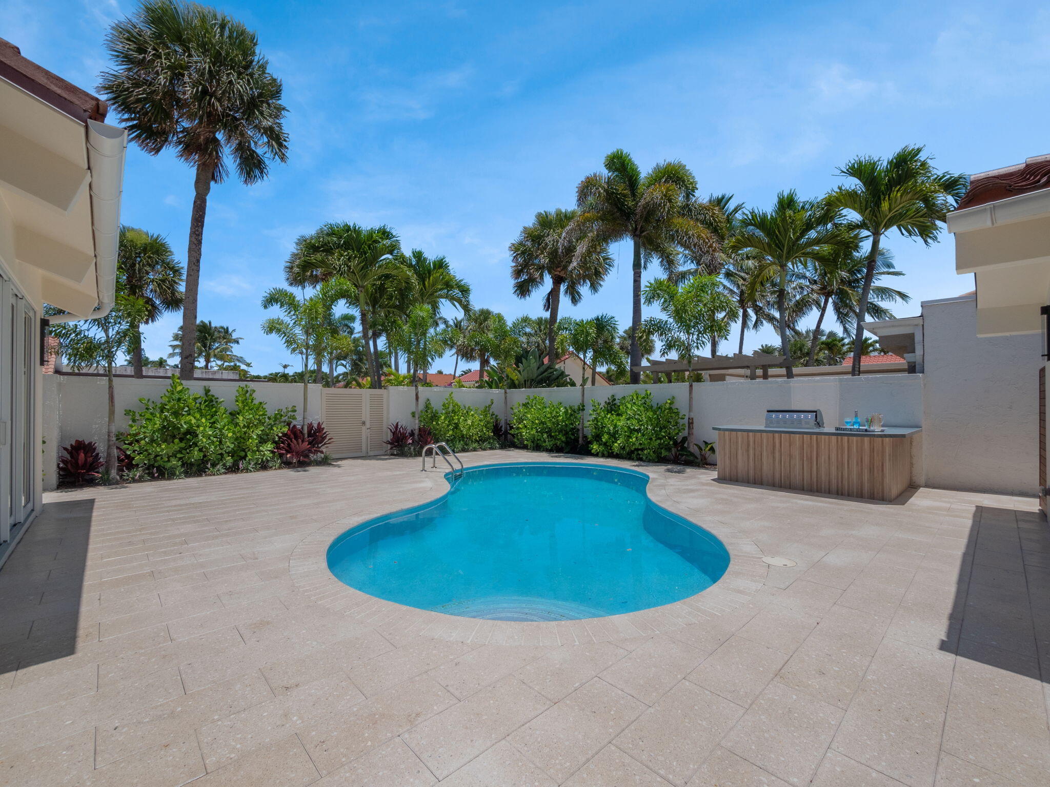 105 W Bonefish Circle
