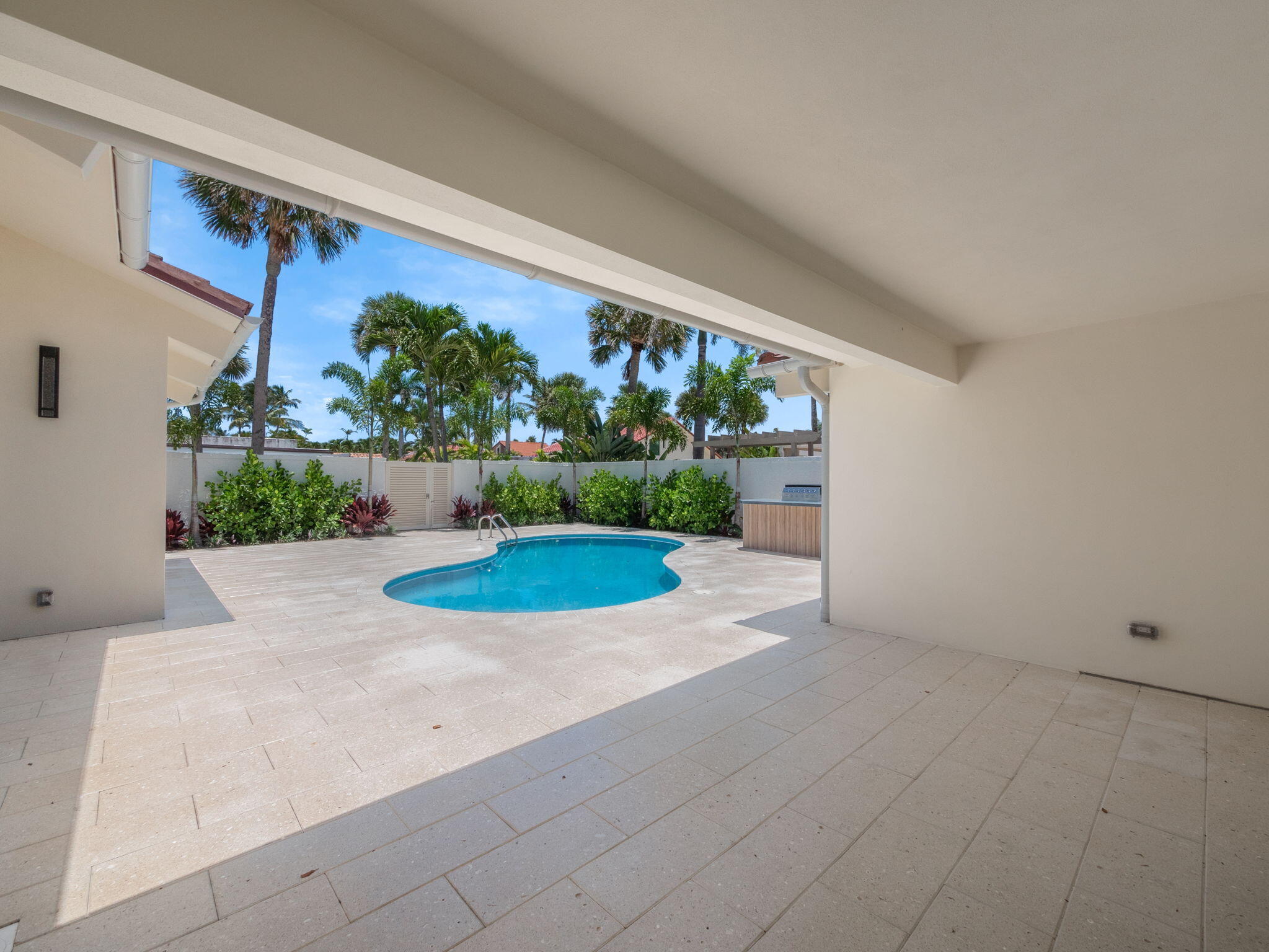 105 W Bonefish Circle
