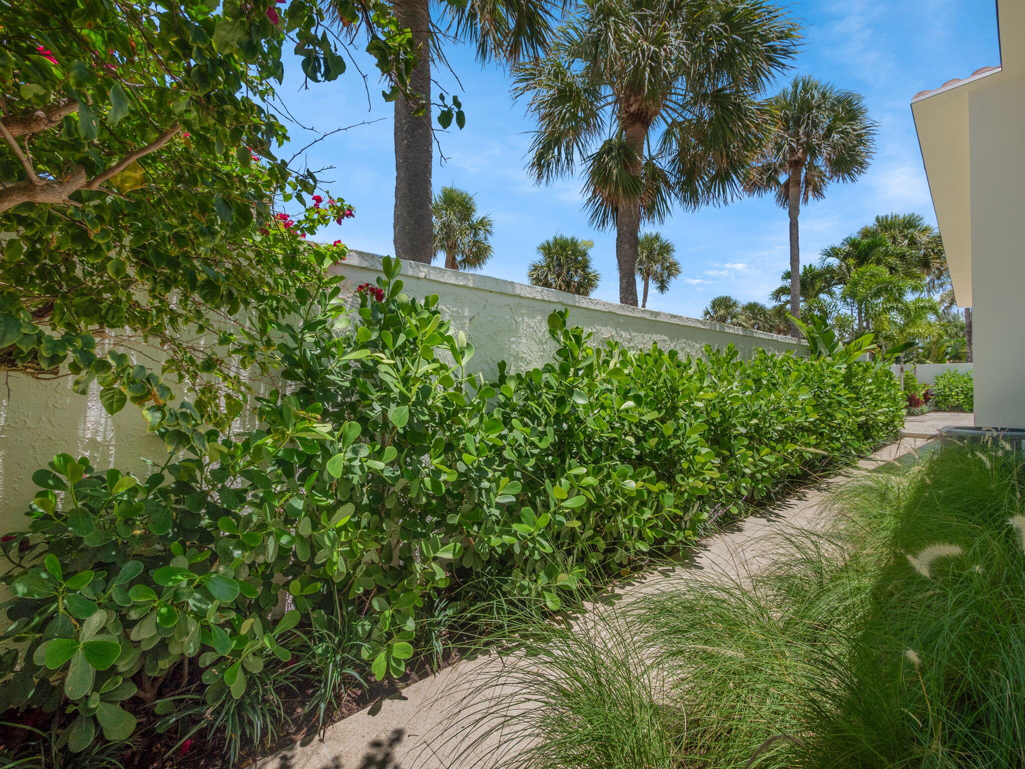 105 W Bonefish Circle