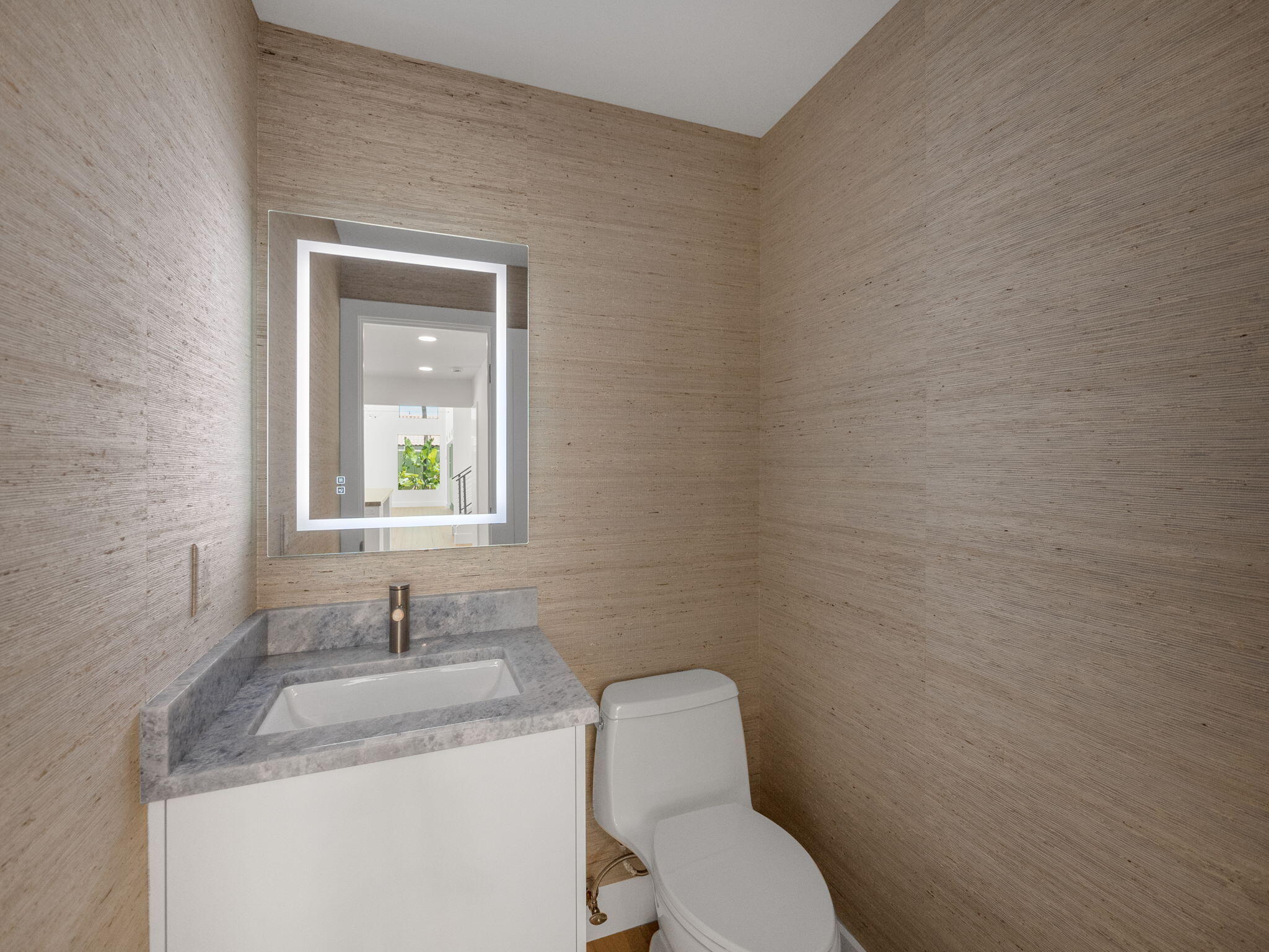 105 W Bonefish Circle