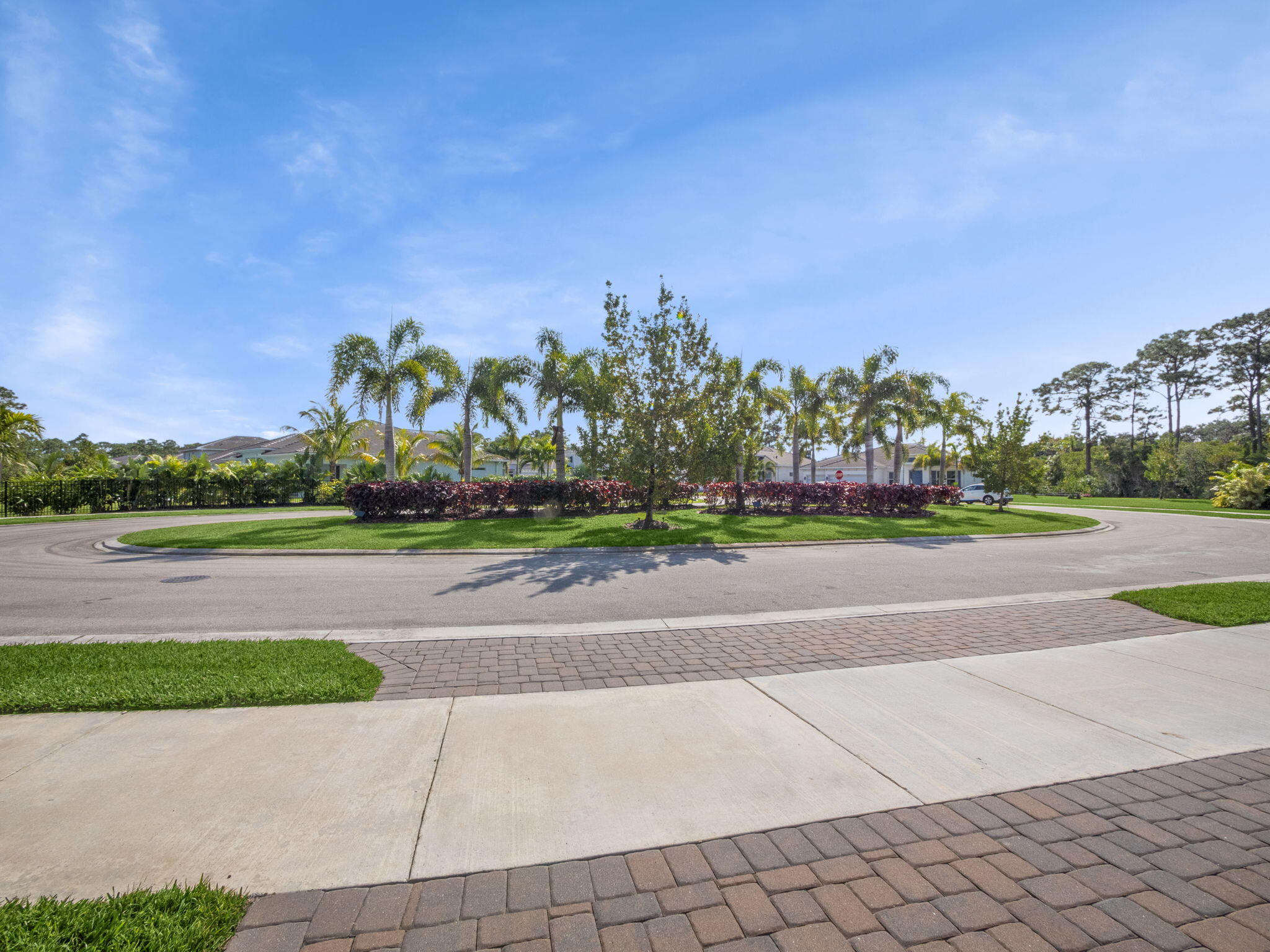 708 SW Riverwatch Place