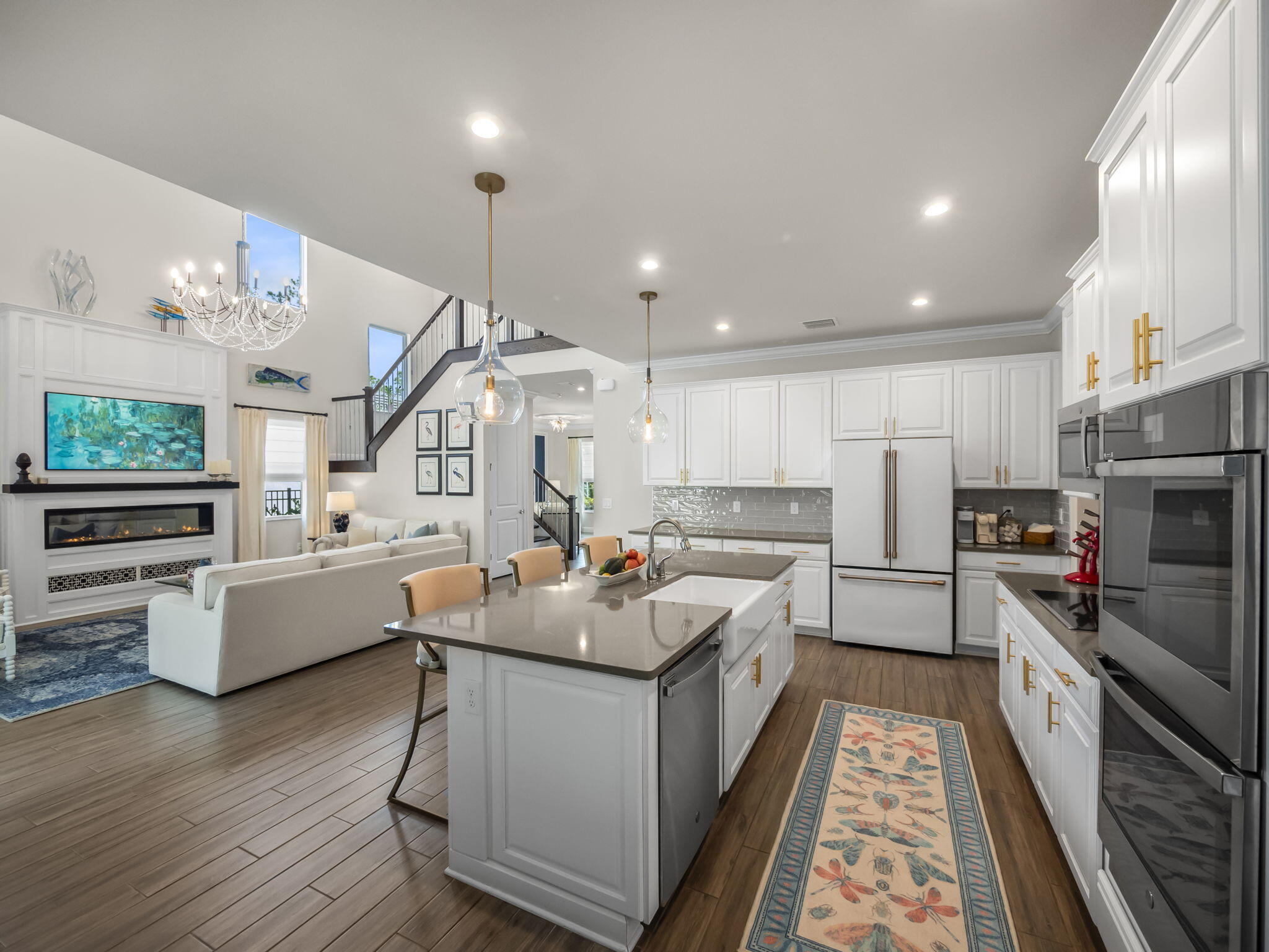 708 SW Riverwatch Place