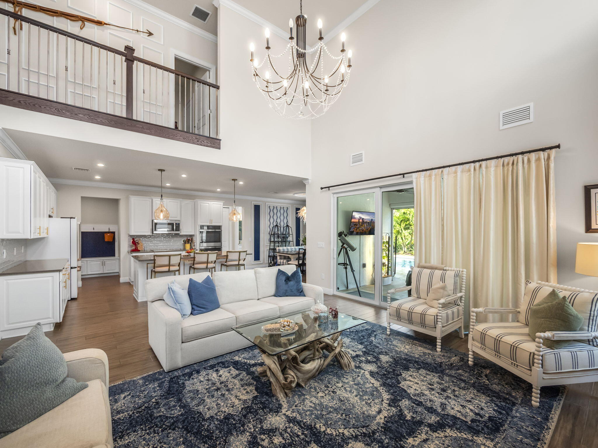 708 SW Riverwatch Place