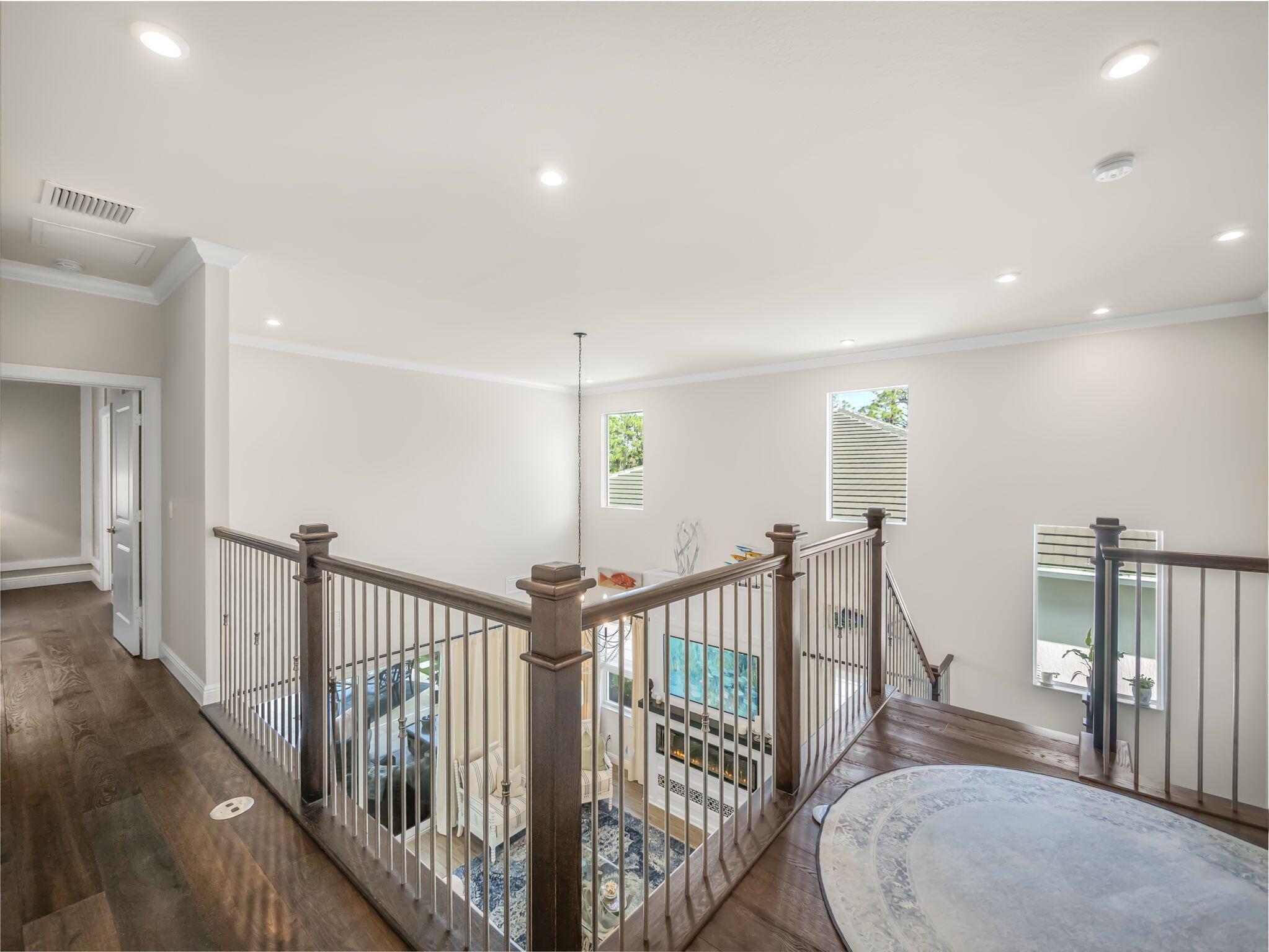 708 SW Riverwatch Place