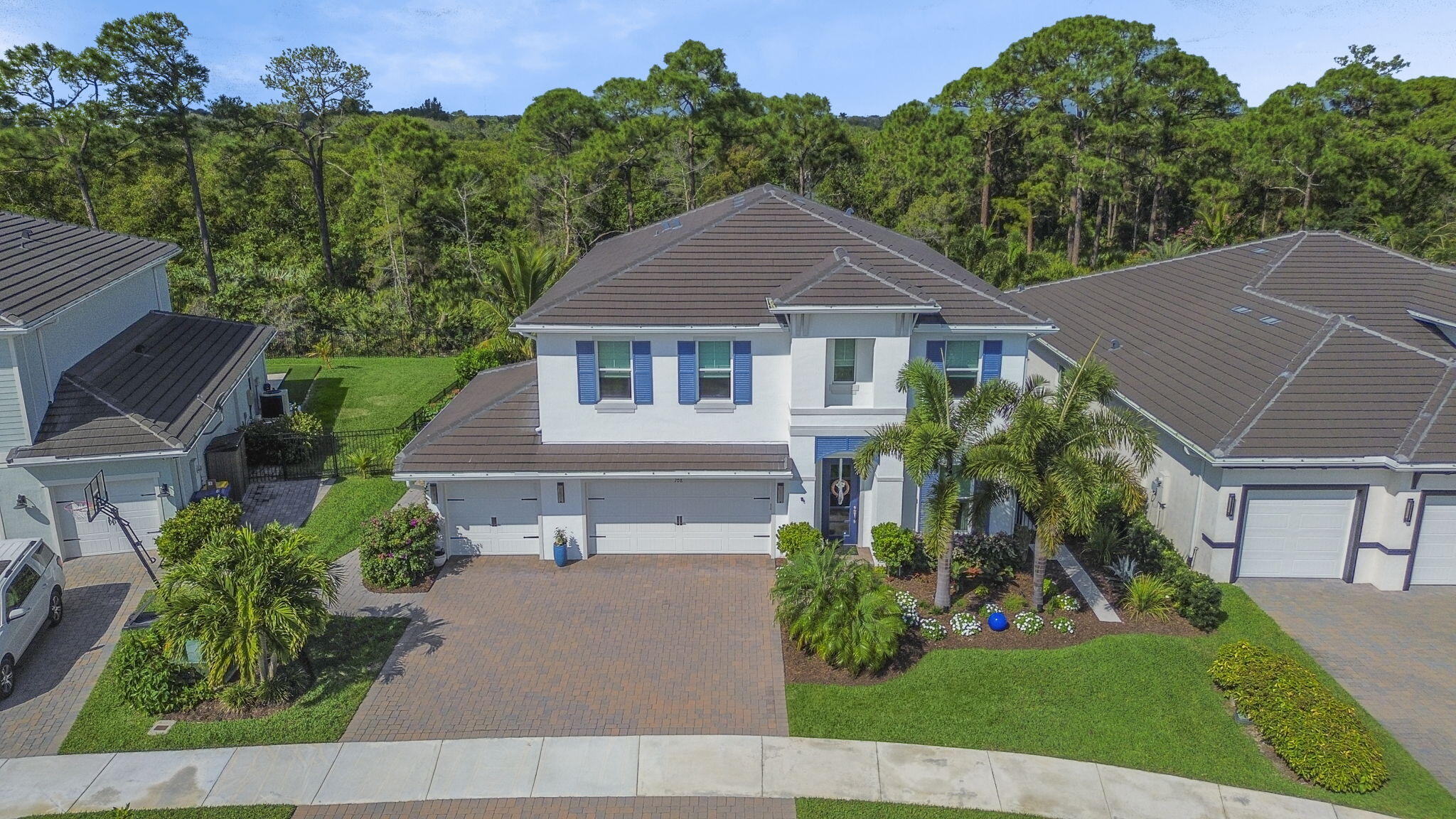 708 SW Riverwatch Place